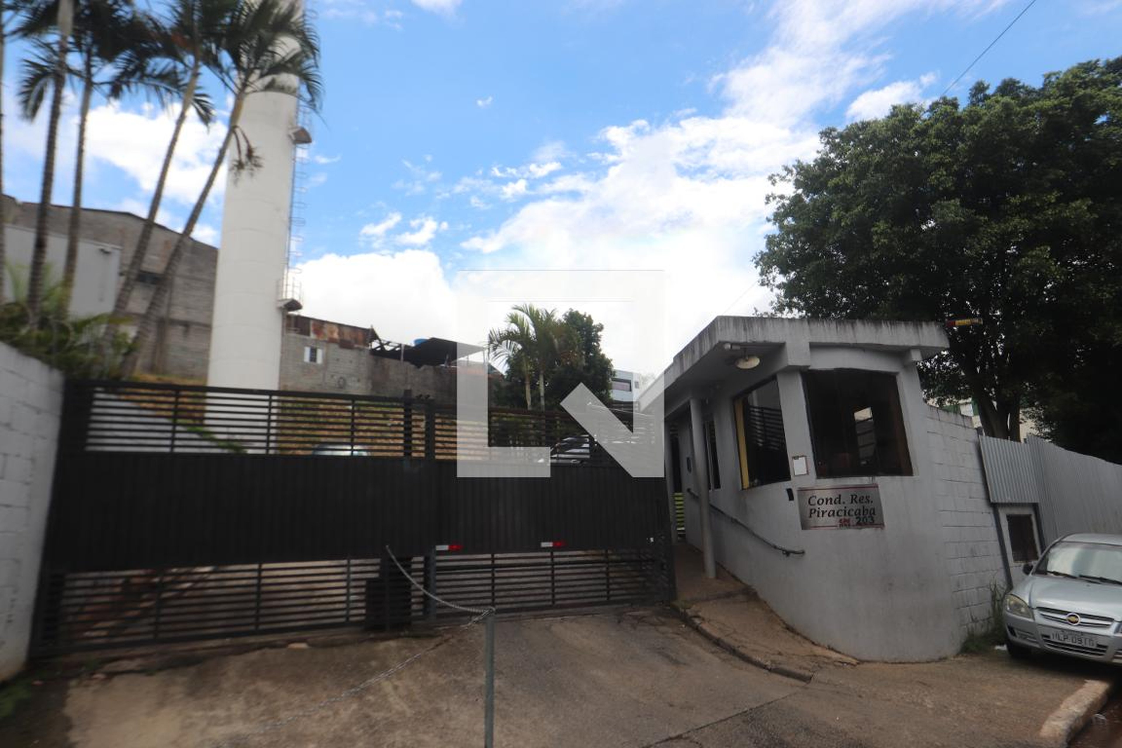 Fachada do condomínio Condomínio Piracicaba