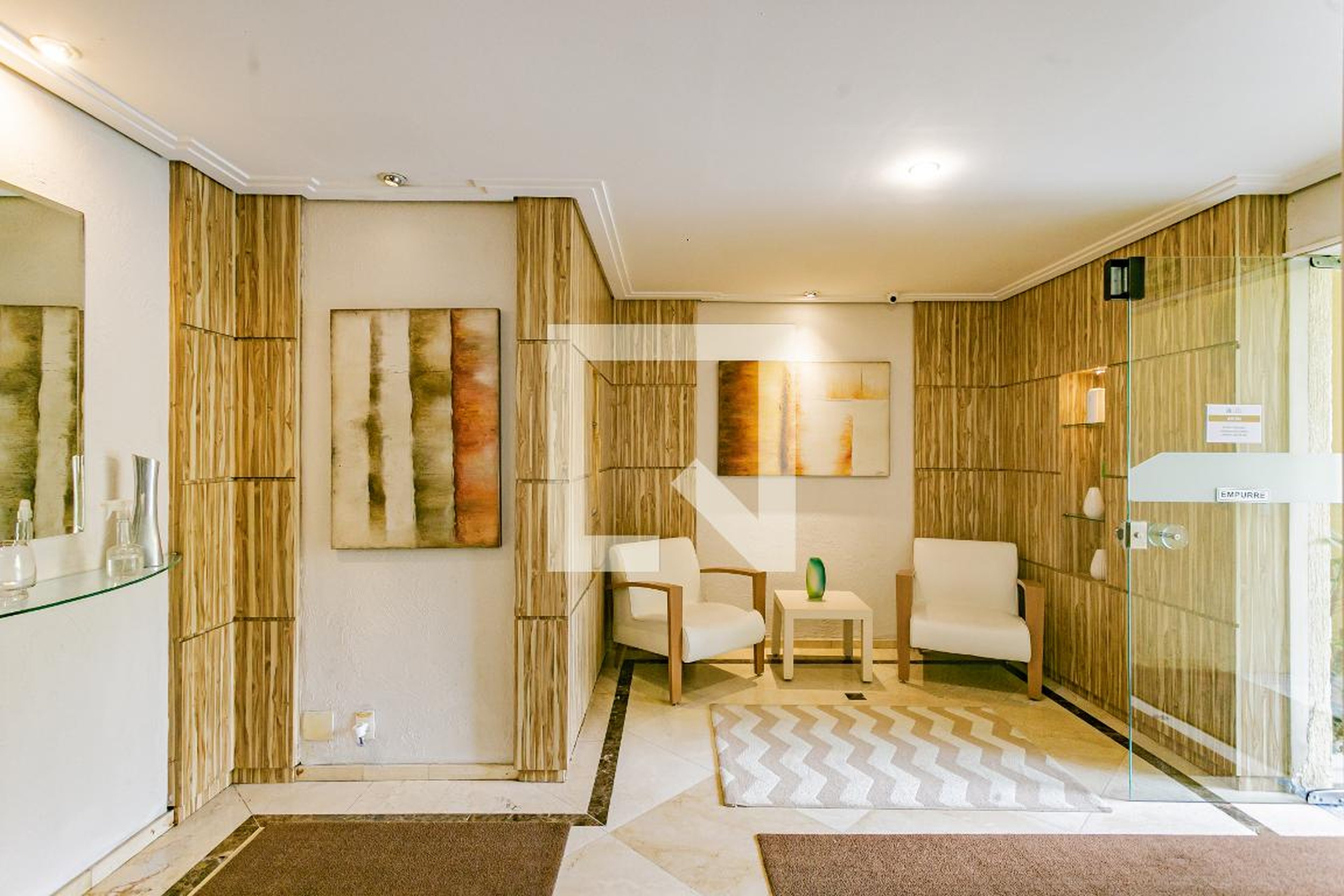 Hall de entrada - New Orleans Garden ( Saint Claude)