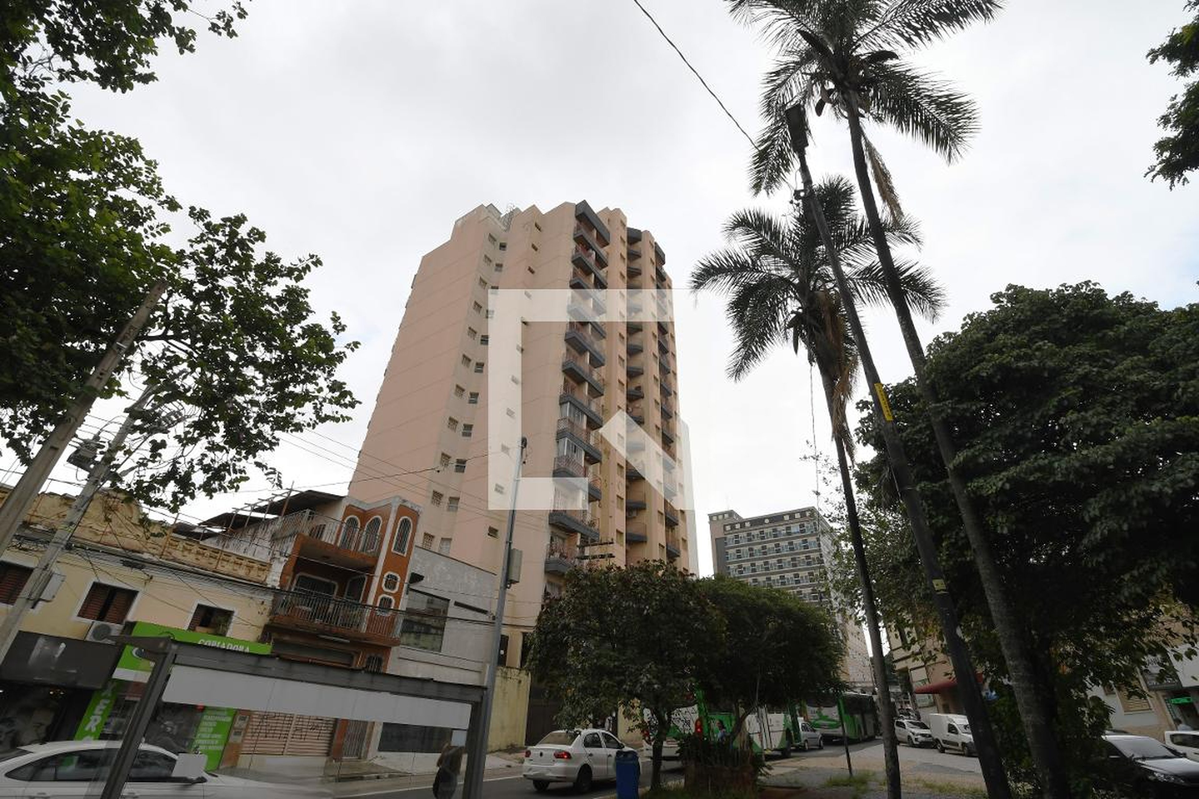 Fachada do Prédio Condomínio em Rua Marquês de Três Rios, 242