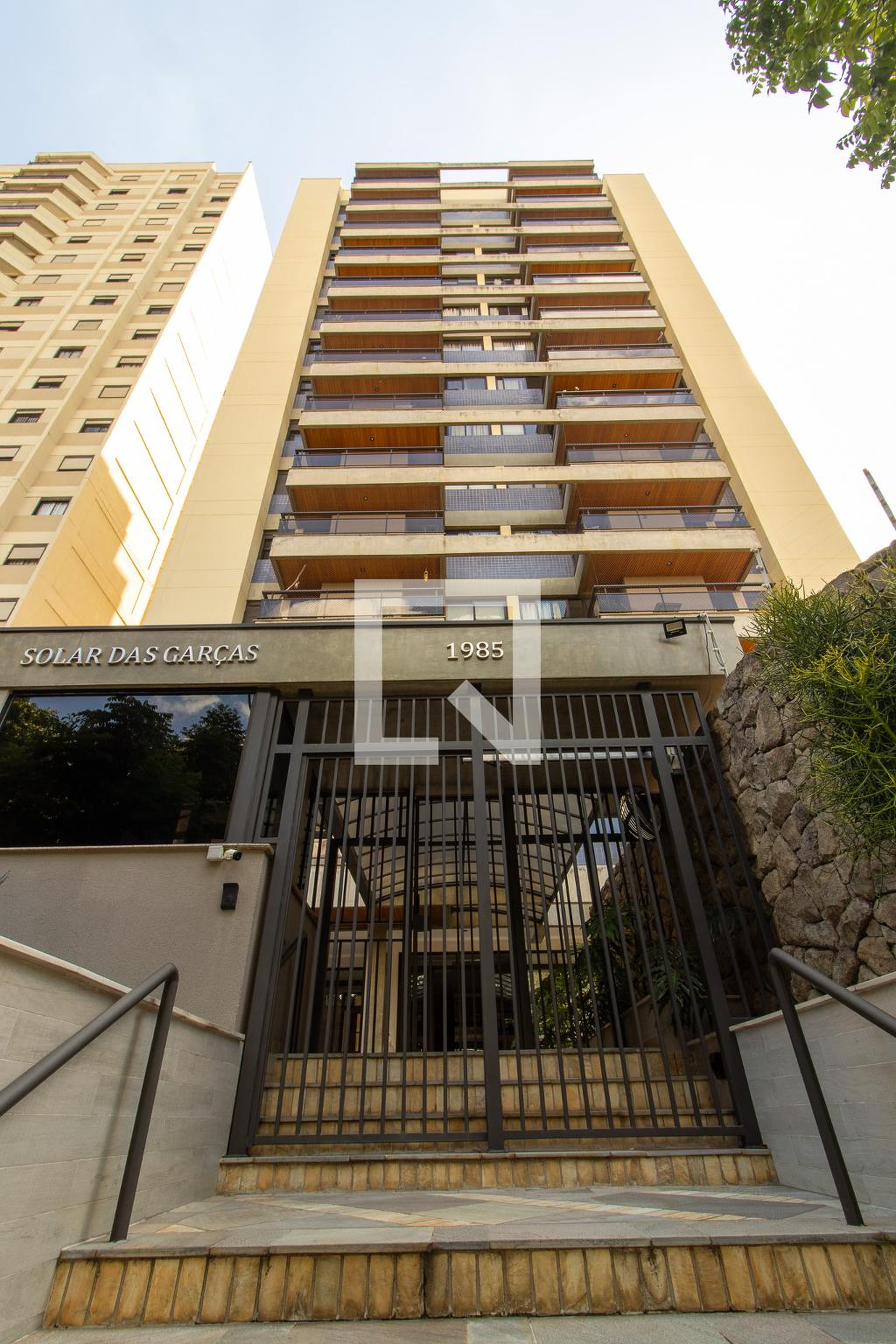 Fachada Condomínio em Avenida Dona Libânia, 1985