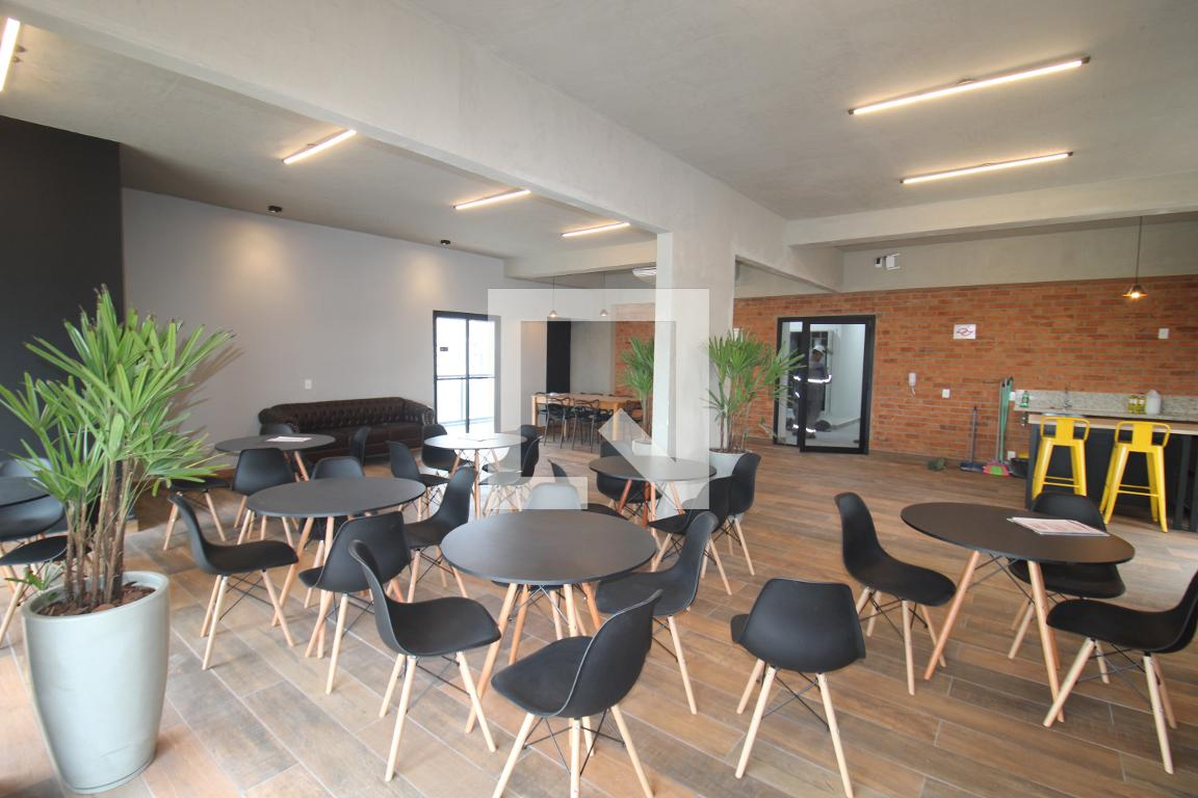 Área Comum Condomínio em Rua Sílvio Rodini, 34