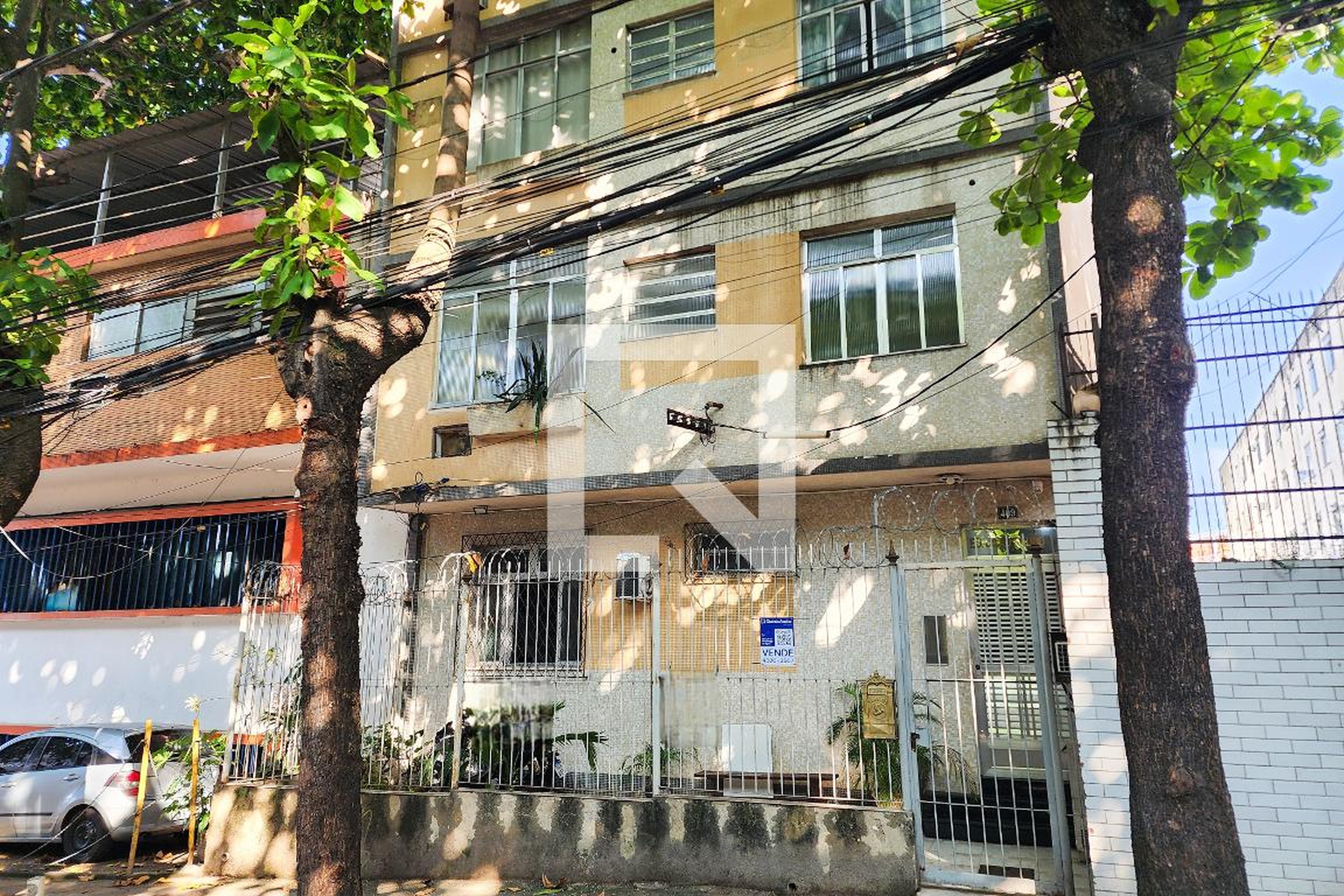 Fachada Condomínio em Rua General Bruce, 409