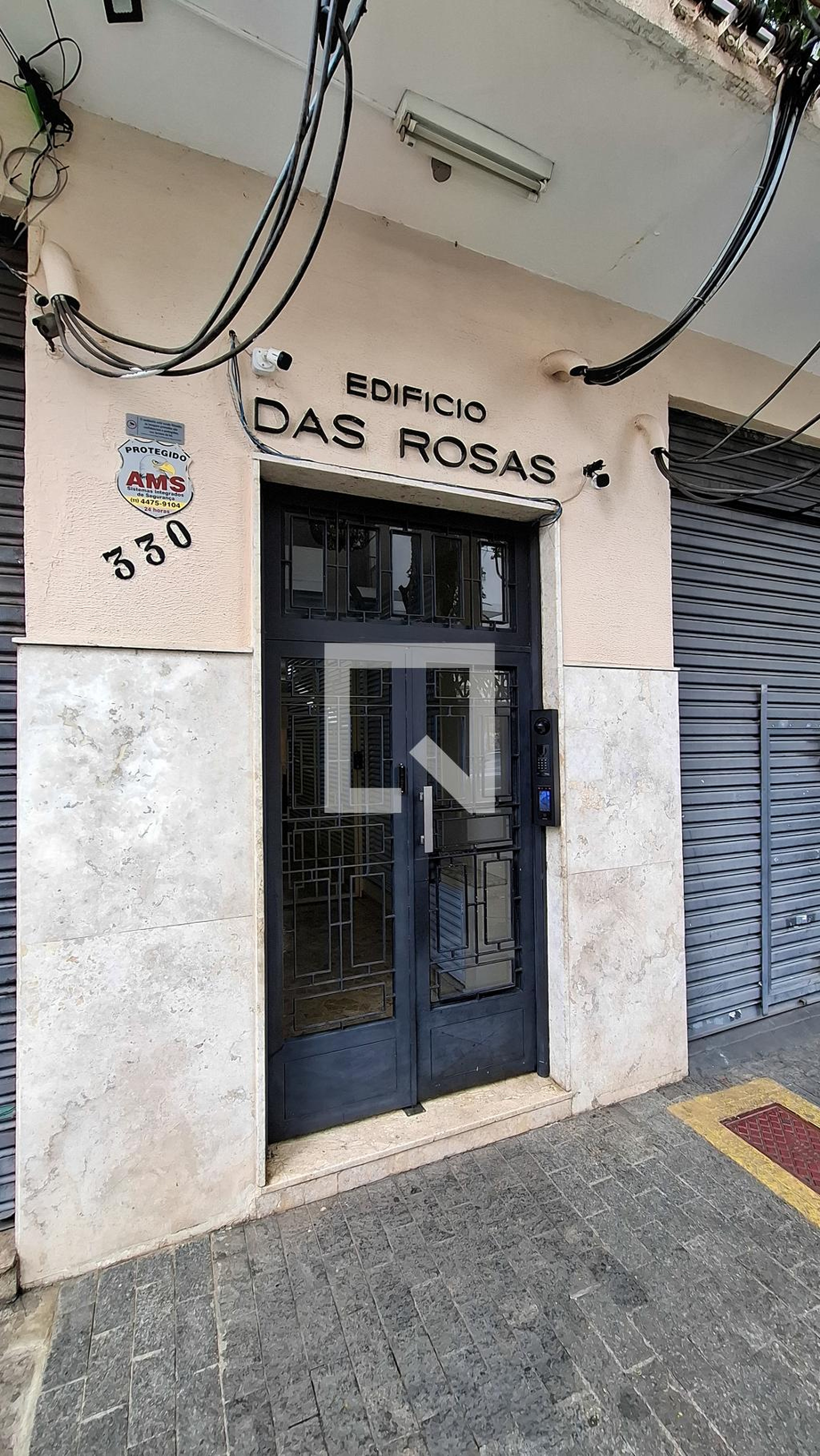 Fachada do Prédio Edifício Rosas