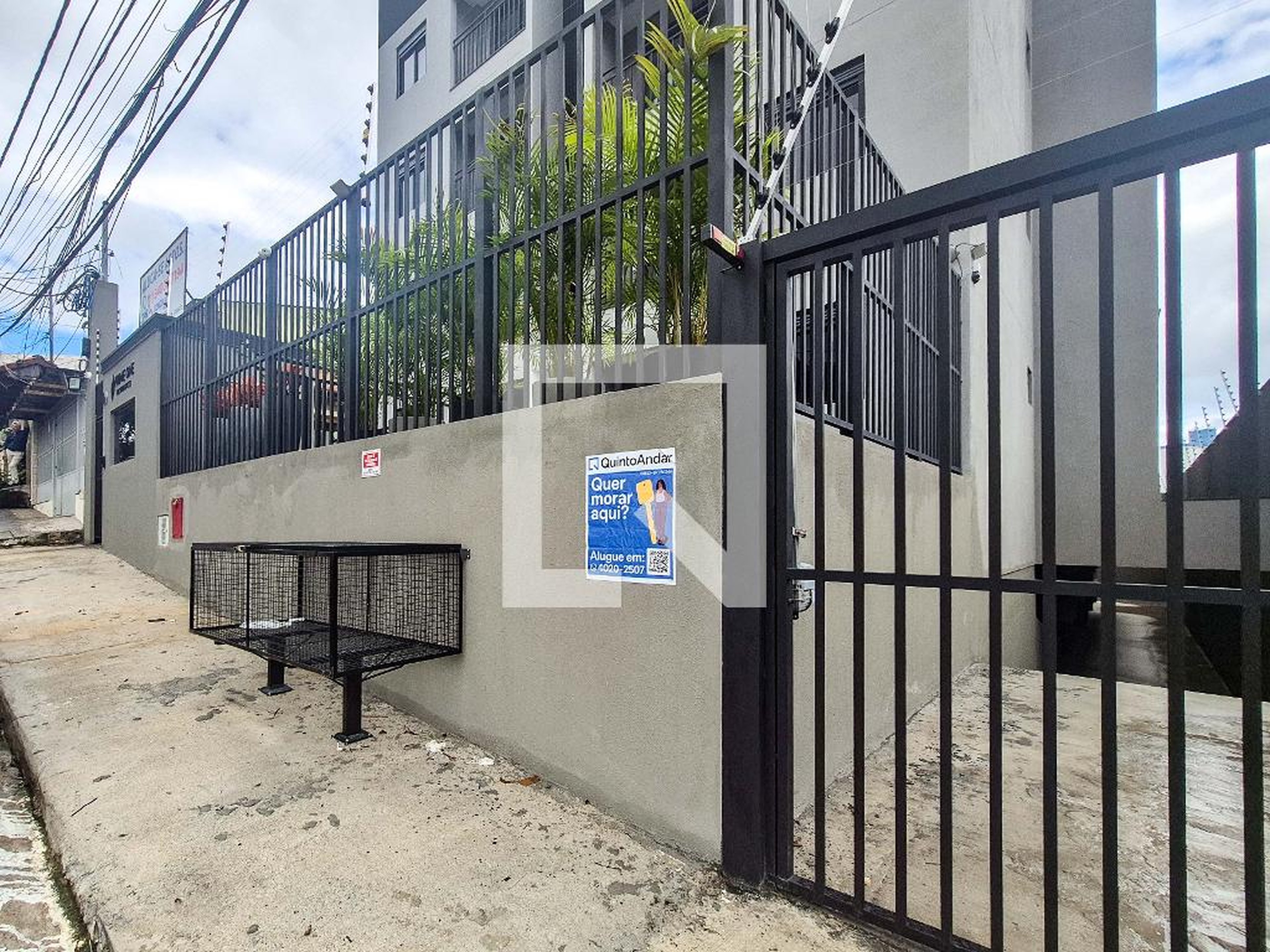 Fachada Condomínio em Rua Marechal Luís Alves de Lima e Silva, 69