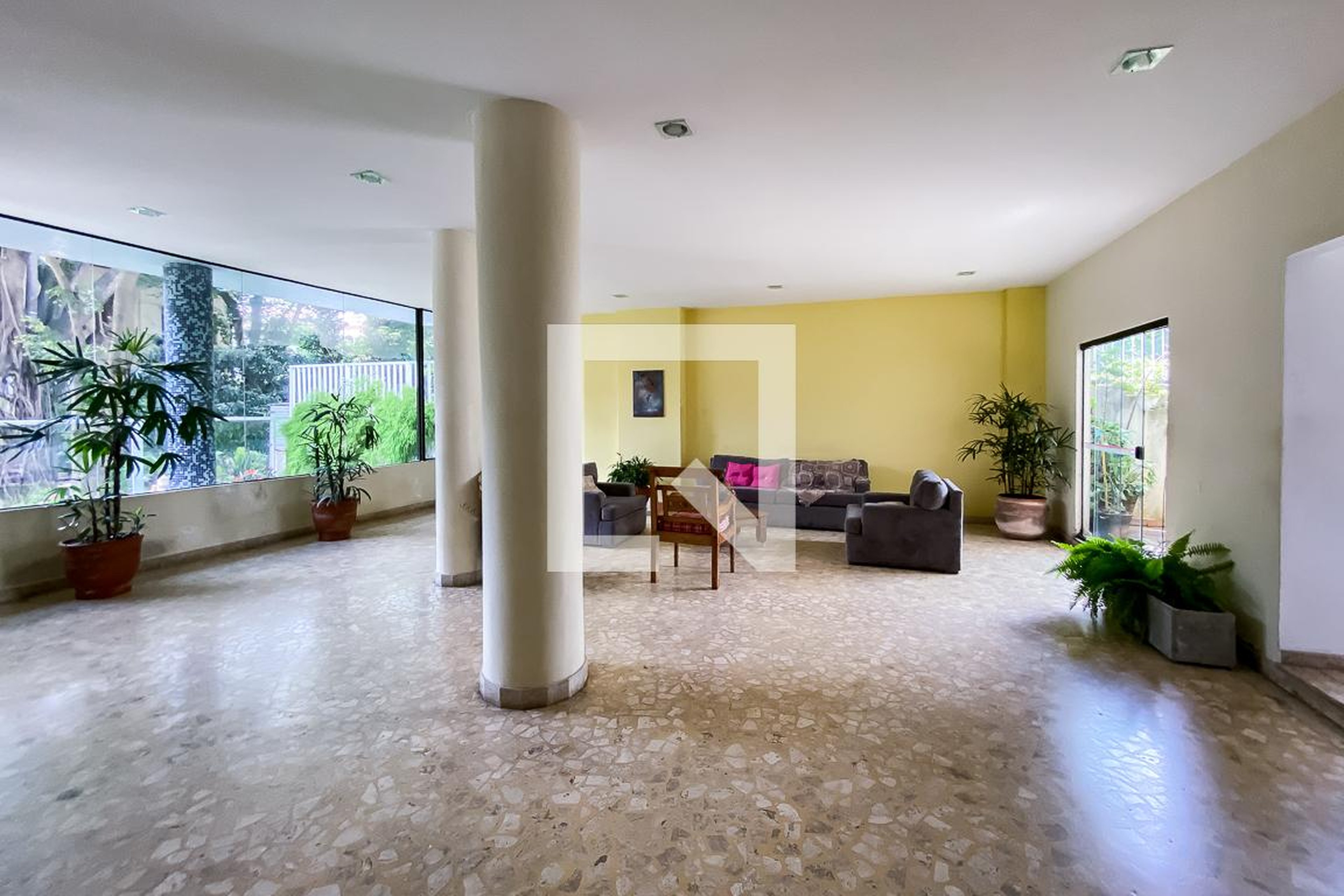 Hall Entrada - Edifício Santa Luzia