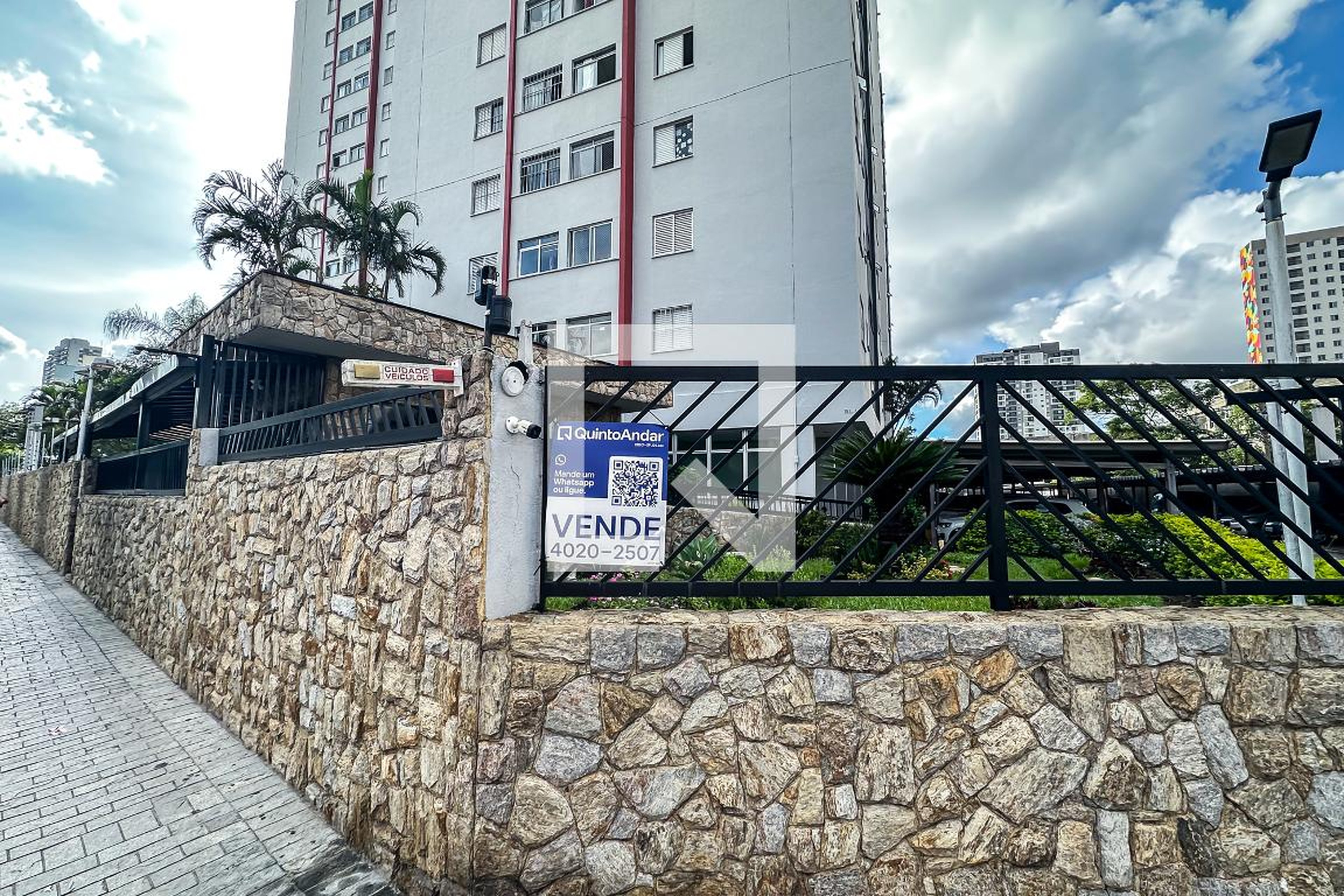 Fachada Condomínio Villa DOro