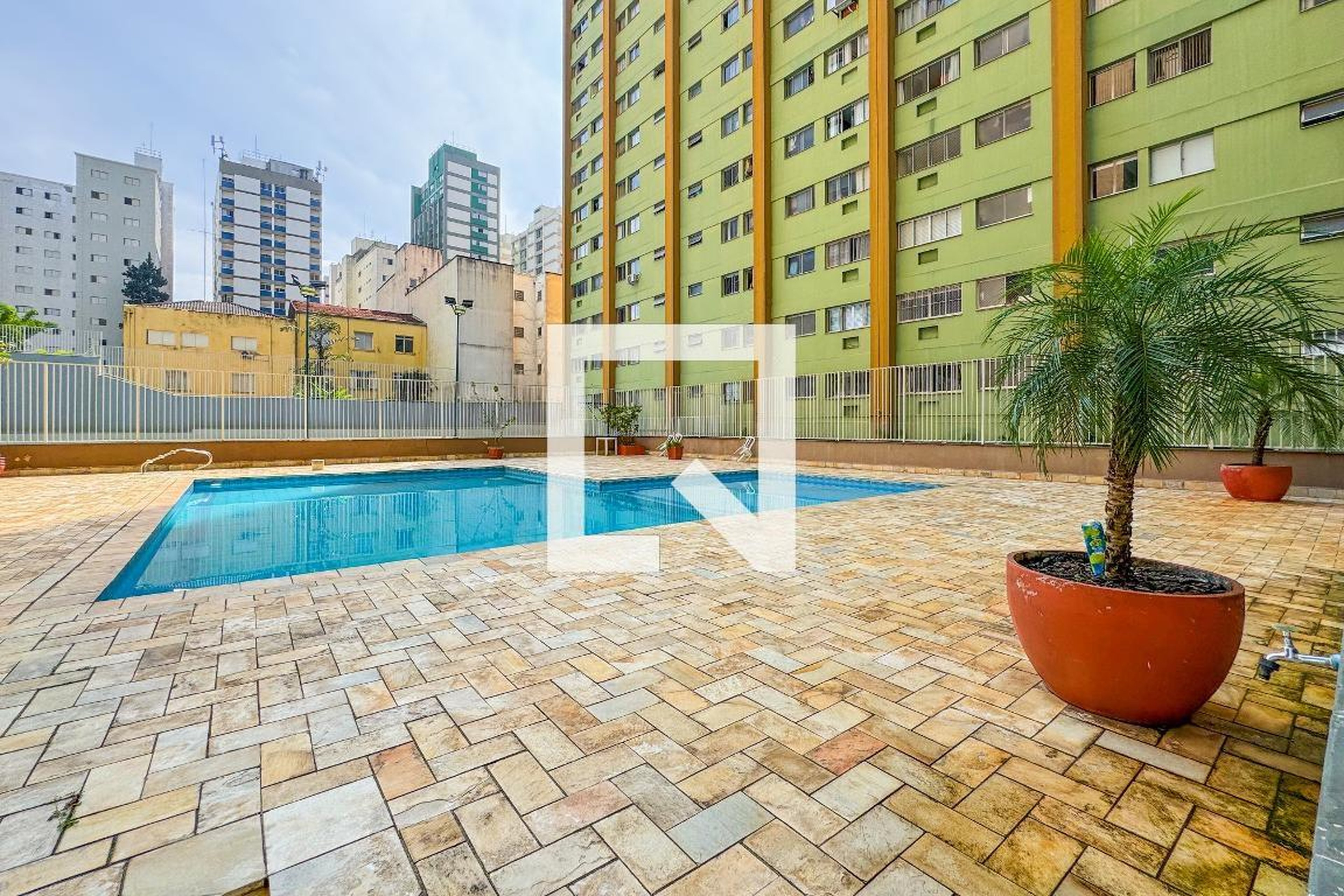 Piscina - Ed. Boulevard