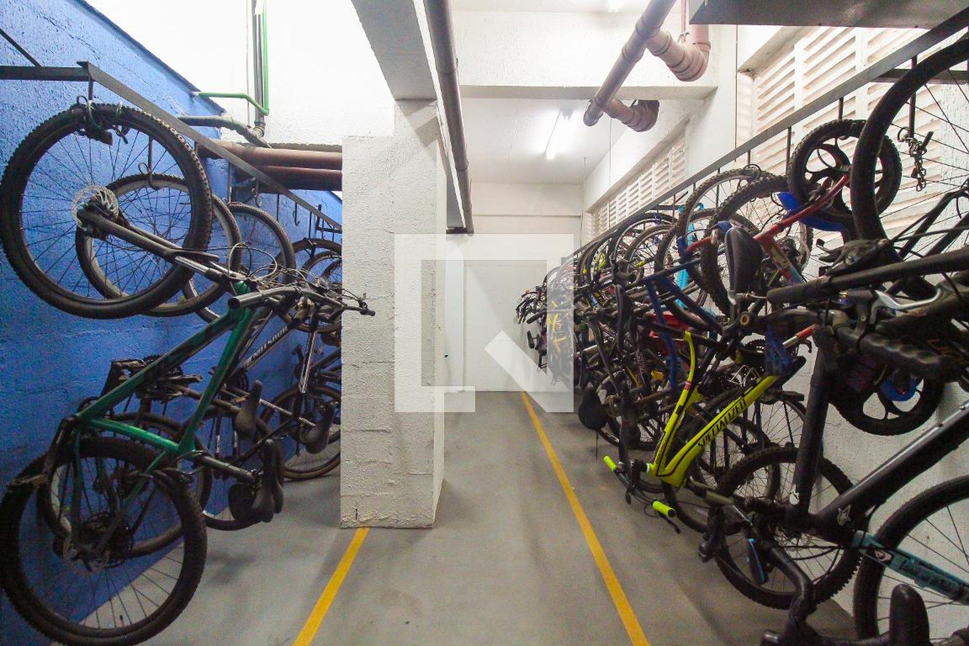 Bicicletario - Clube Residencial Alto Itaquera