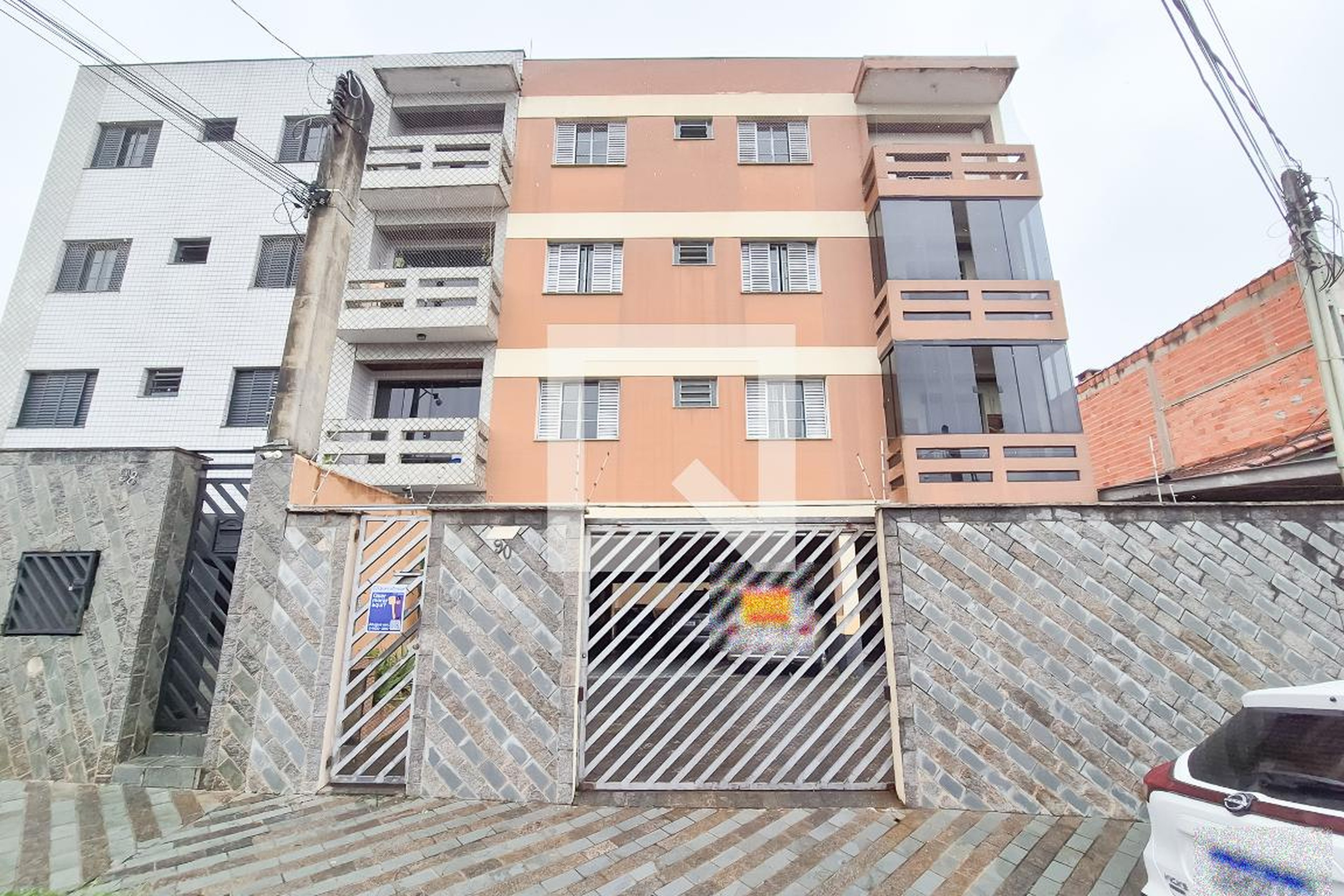 Fachada Condomínio em Rua Antonio Carlos de Lima, 90