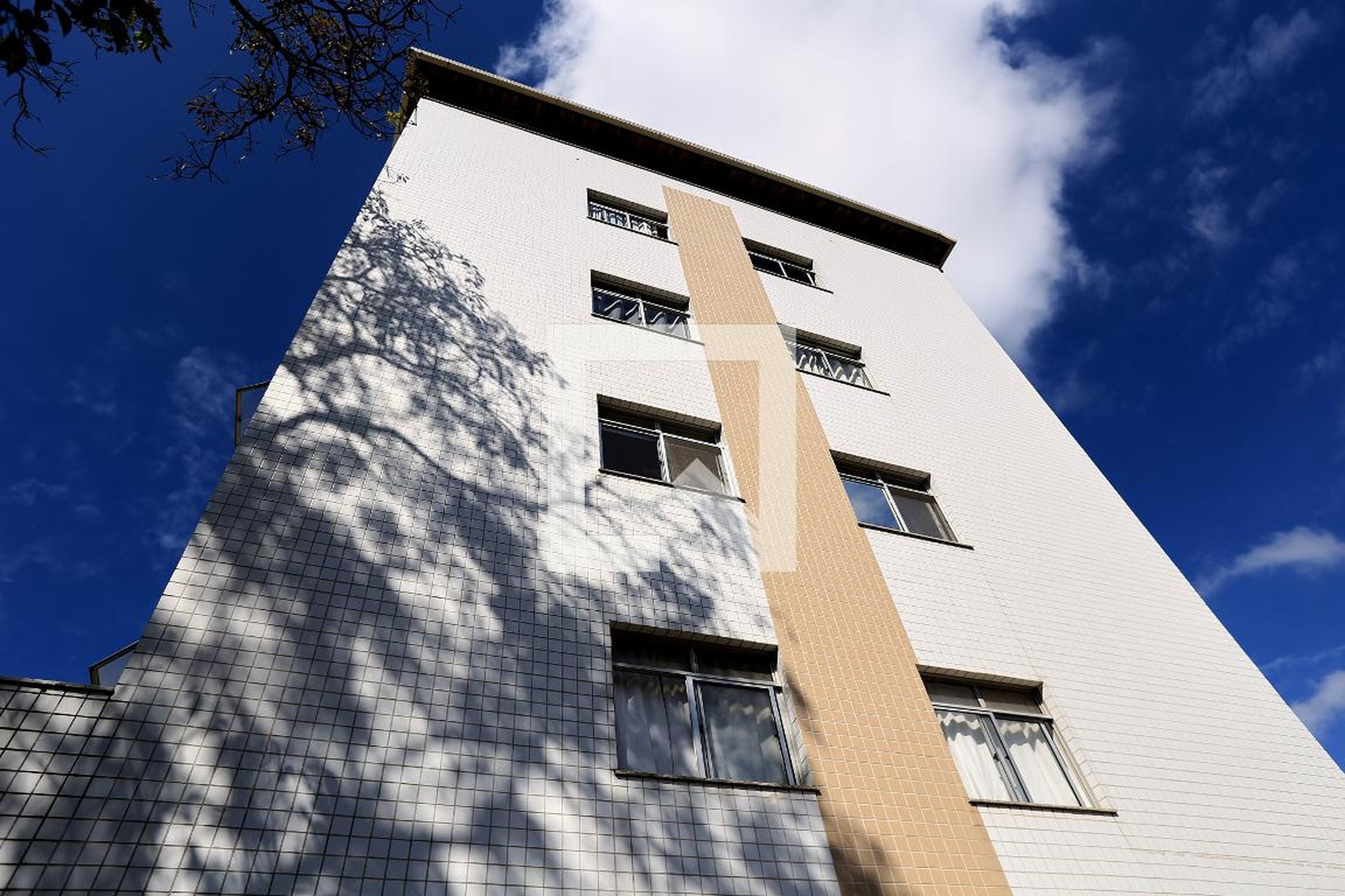 Fachada Condomínio em Rua Lorca, 244