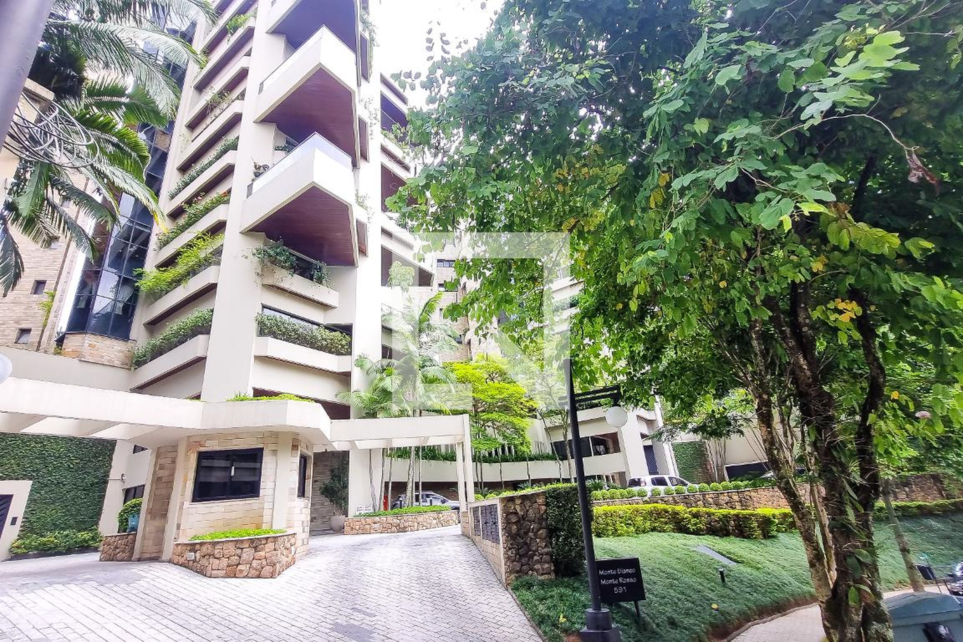 Fachada Condomínio Villa Monteverde