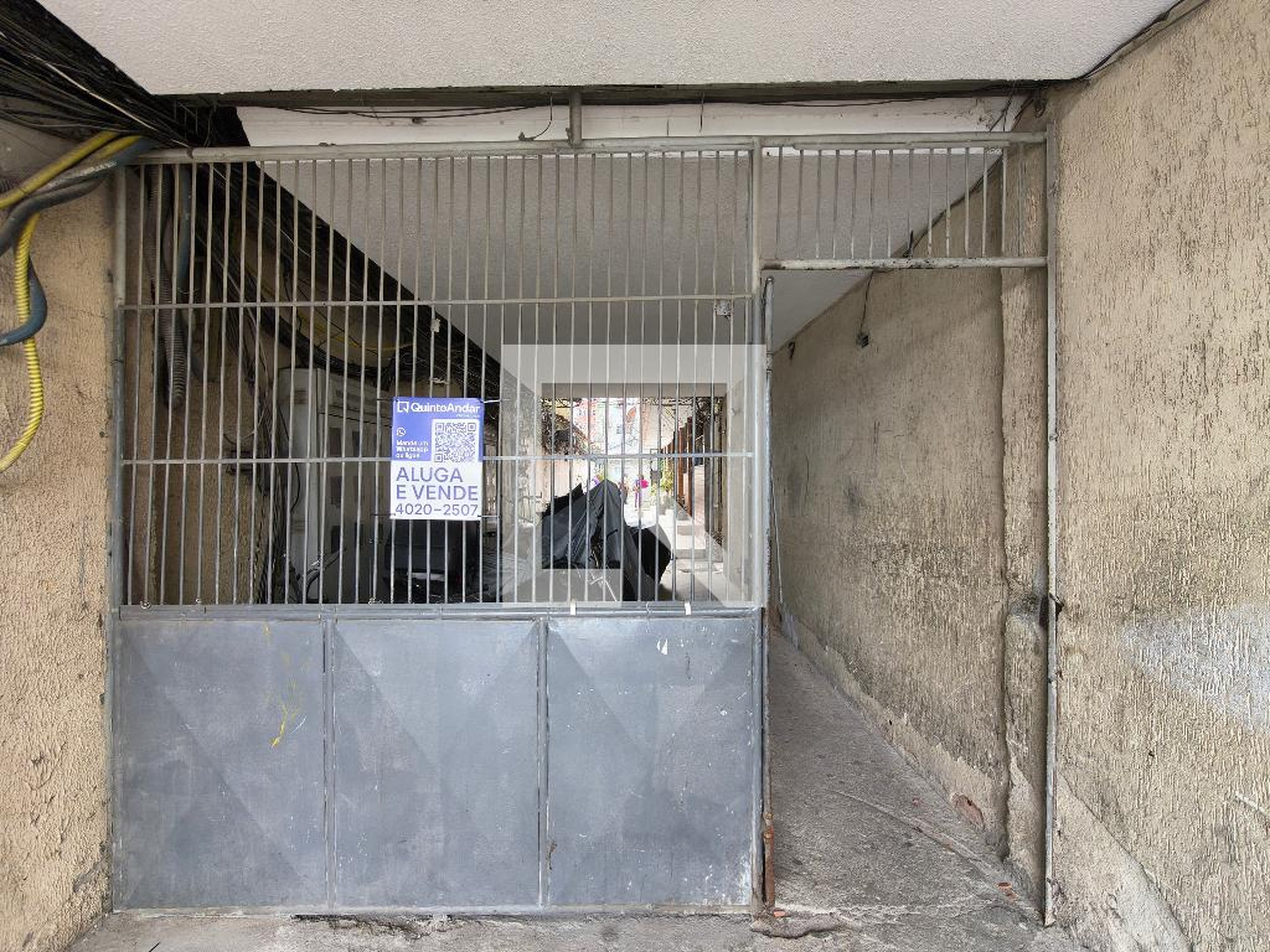 Entrada Social Condomínio em Avenida das Lagoas, 9