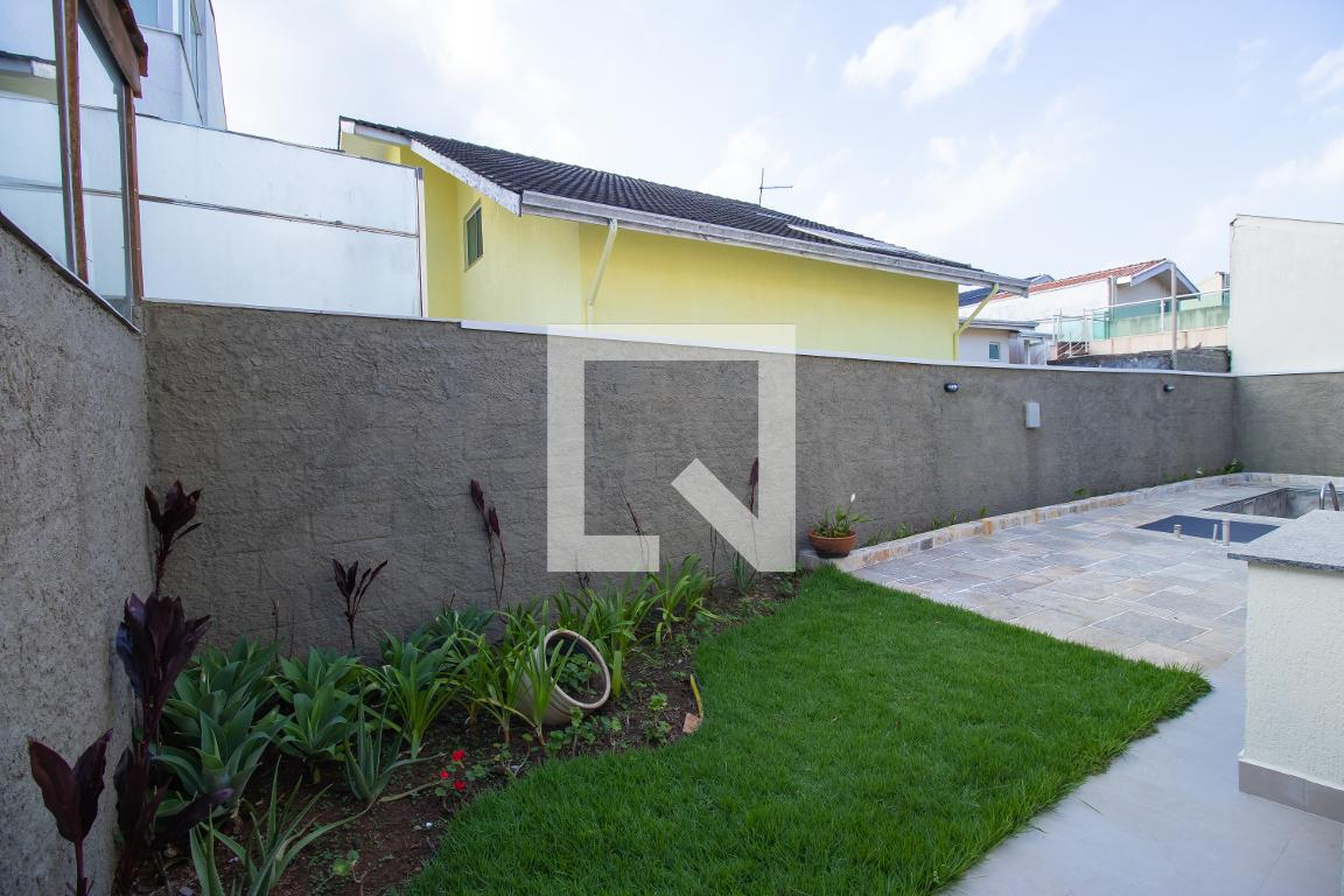 Area da Piscina - 