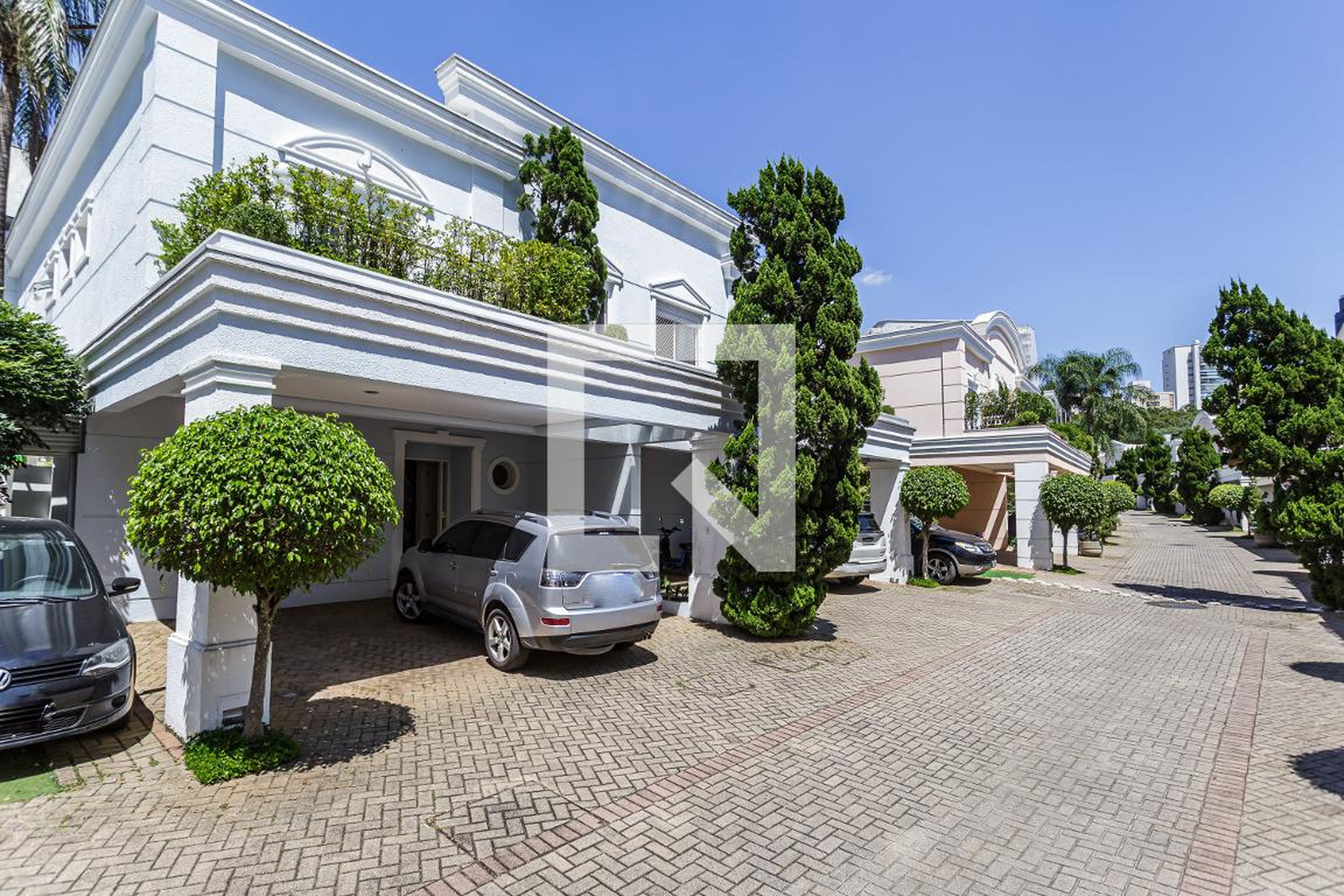 Fachada Condomínio Flores do Campo