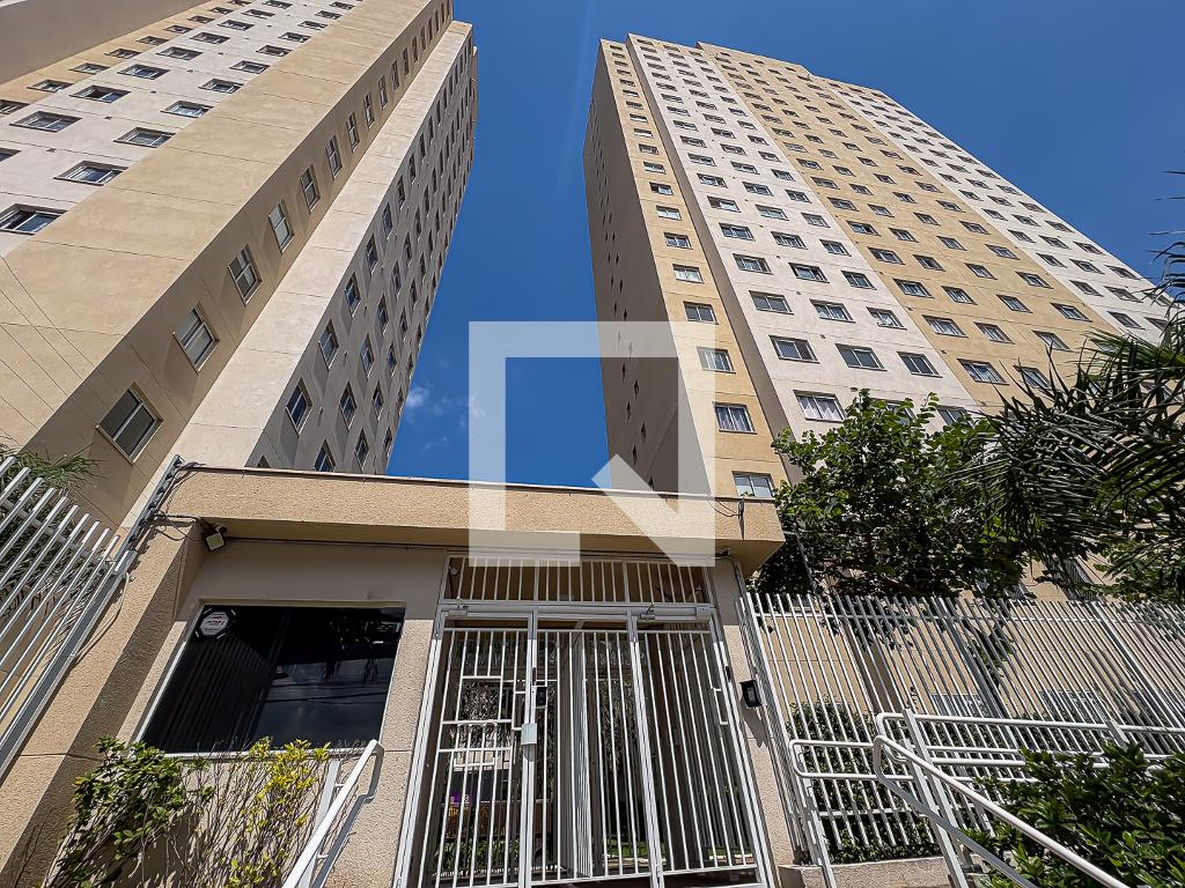 Fachada Condomínio Plano & Estação Jd. Planalto