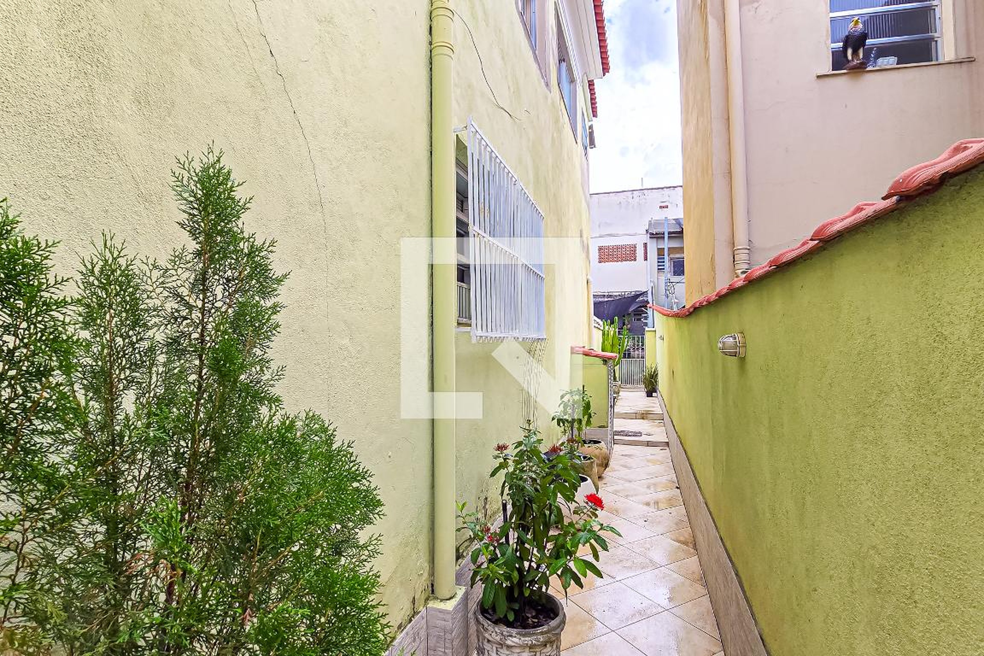 Hall de entrada Condomínio em Rua Bamboré, 328