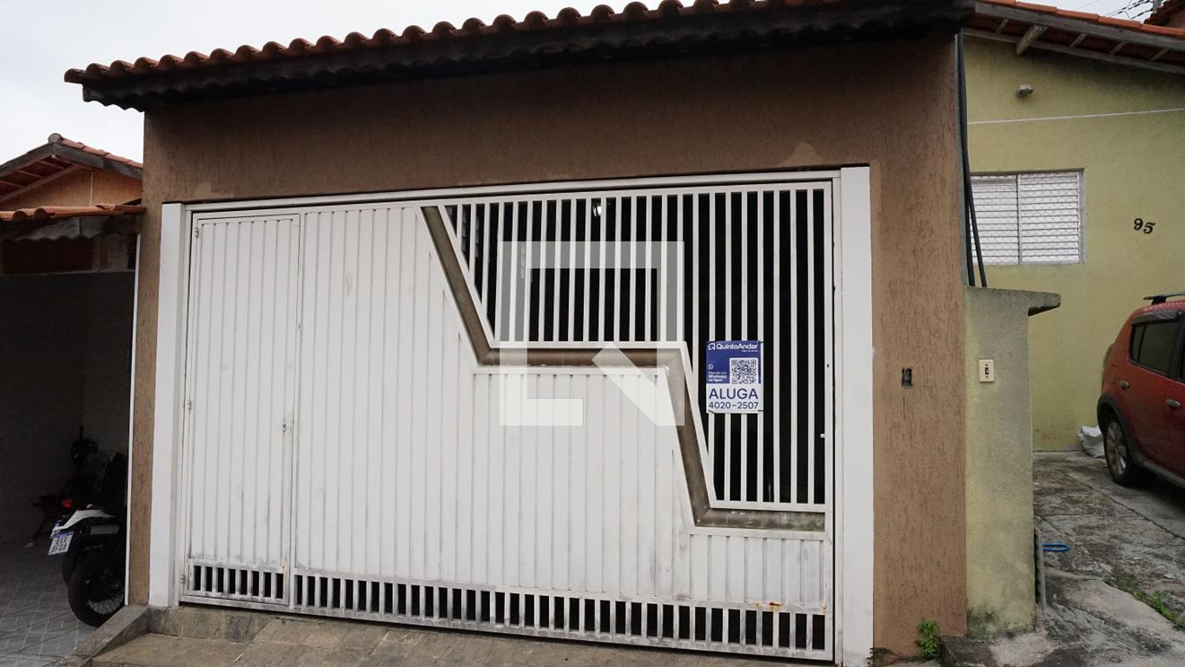 Fachada Condomínio em Rua Rio do Pardo, 144