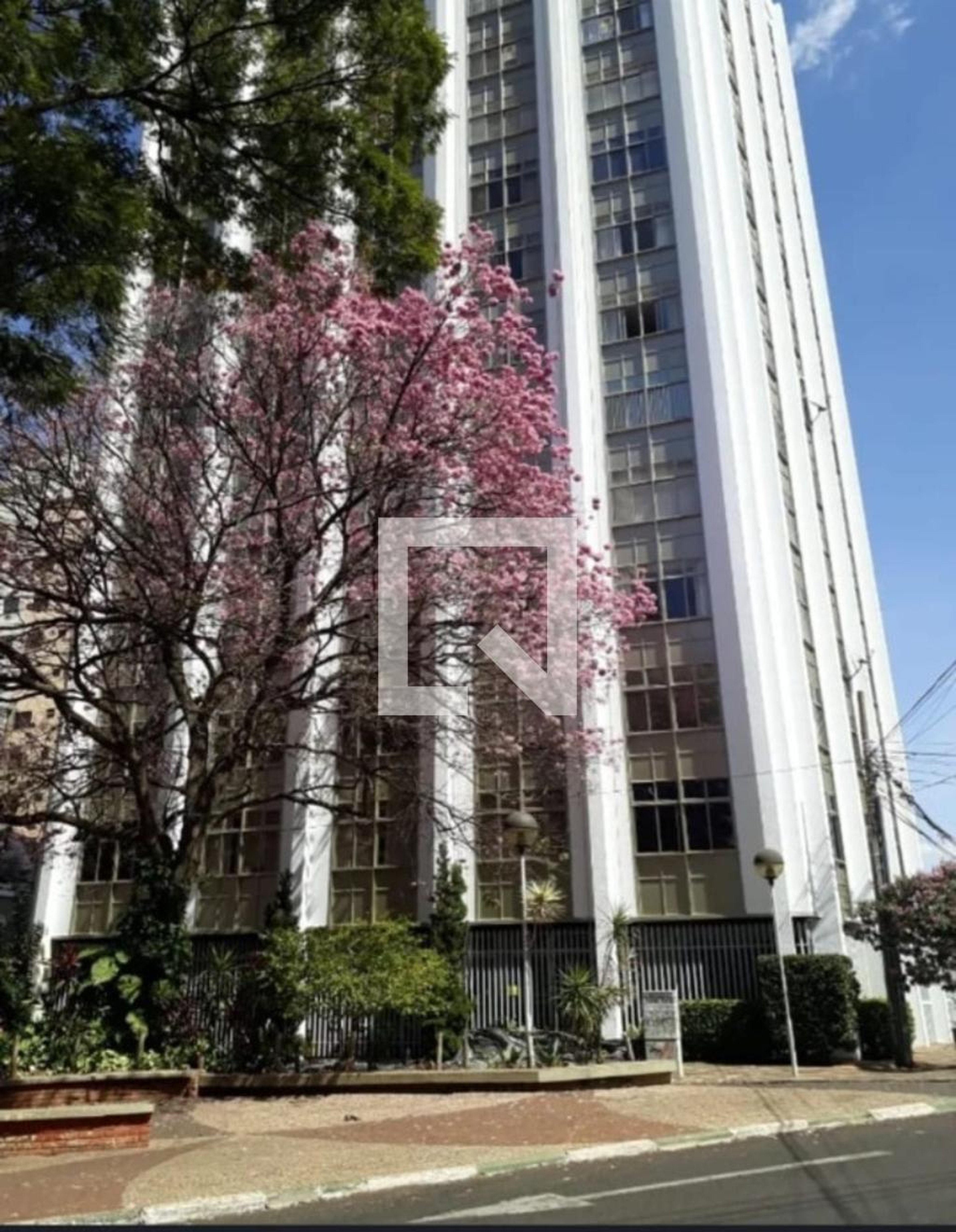 Fachada Edifício Guiomar de Freitas Costa