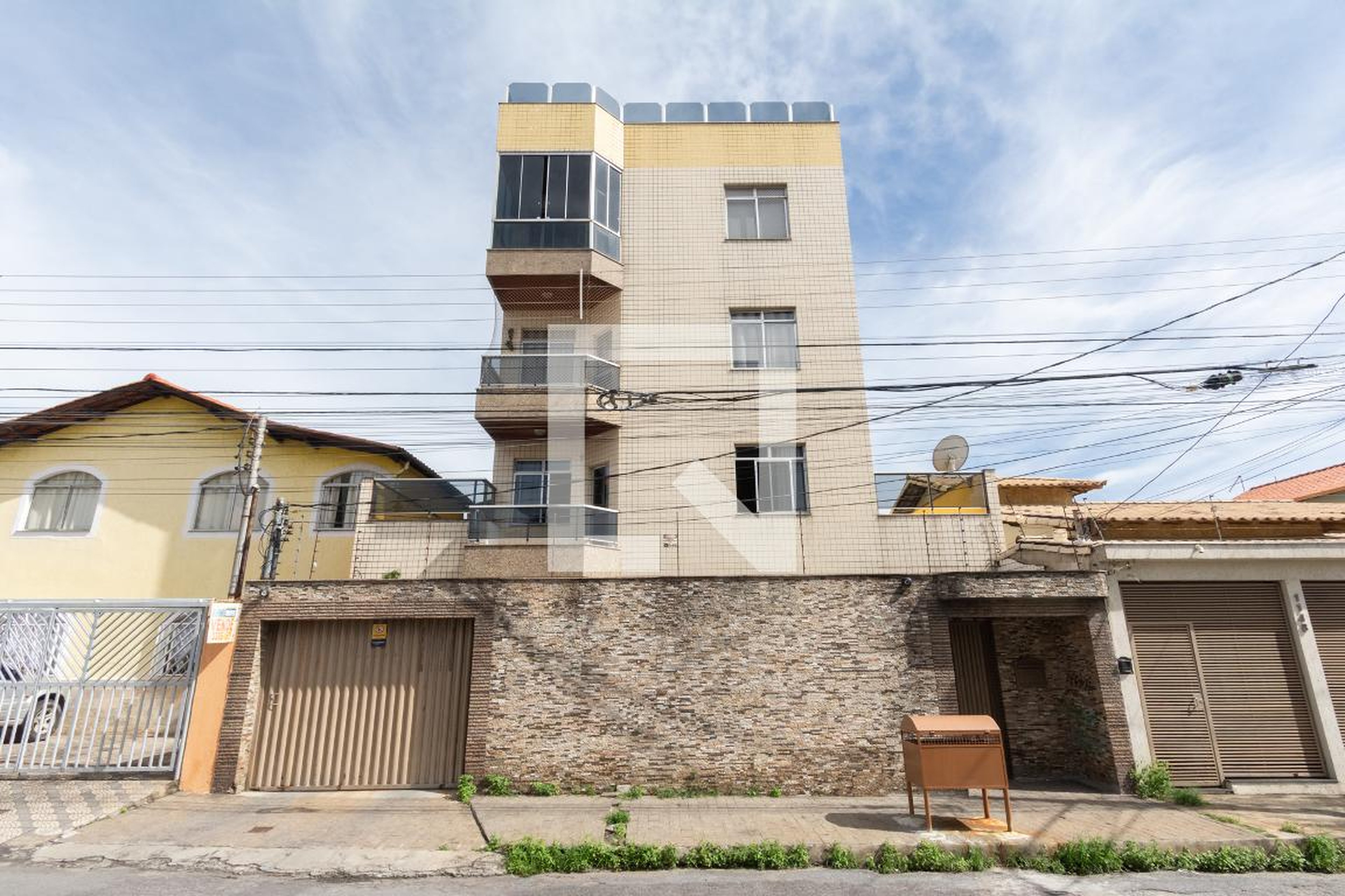 Fachada Condomínio em Rua Courupita, 1160