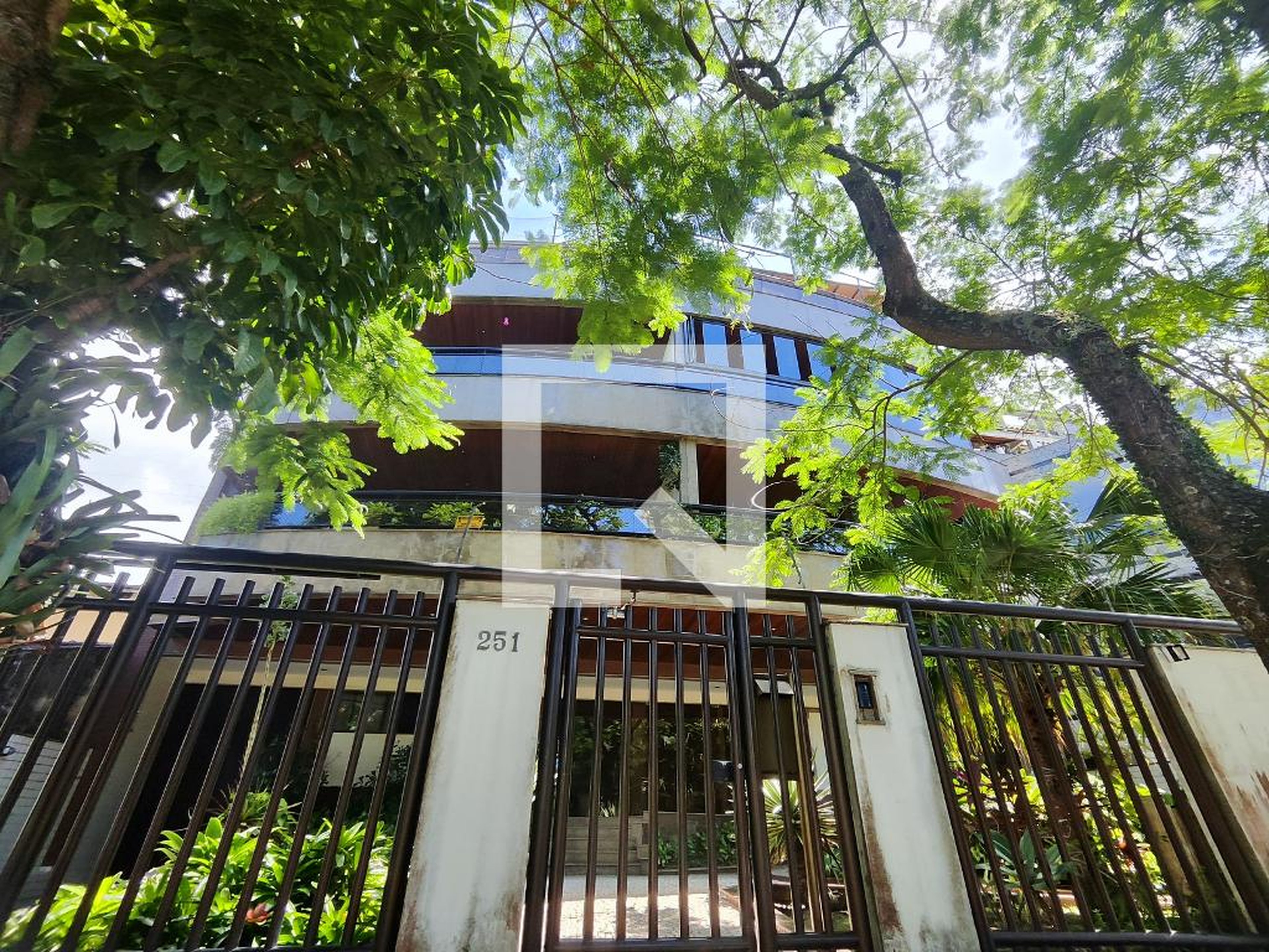 Fachada Edifício Porto de Marsala