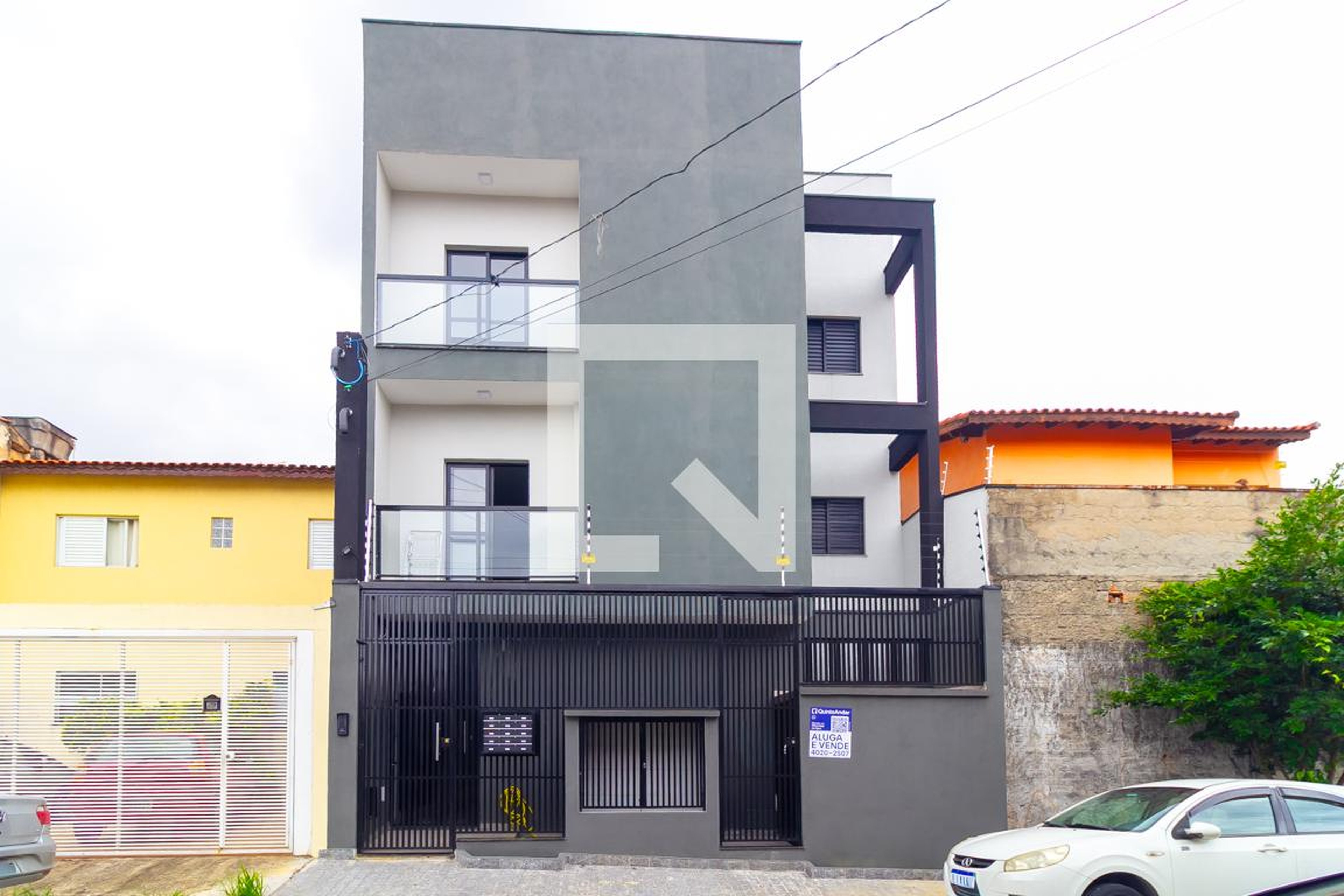 Fachada Condomínio em Rua Inhamuns, 195