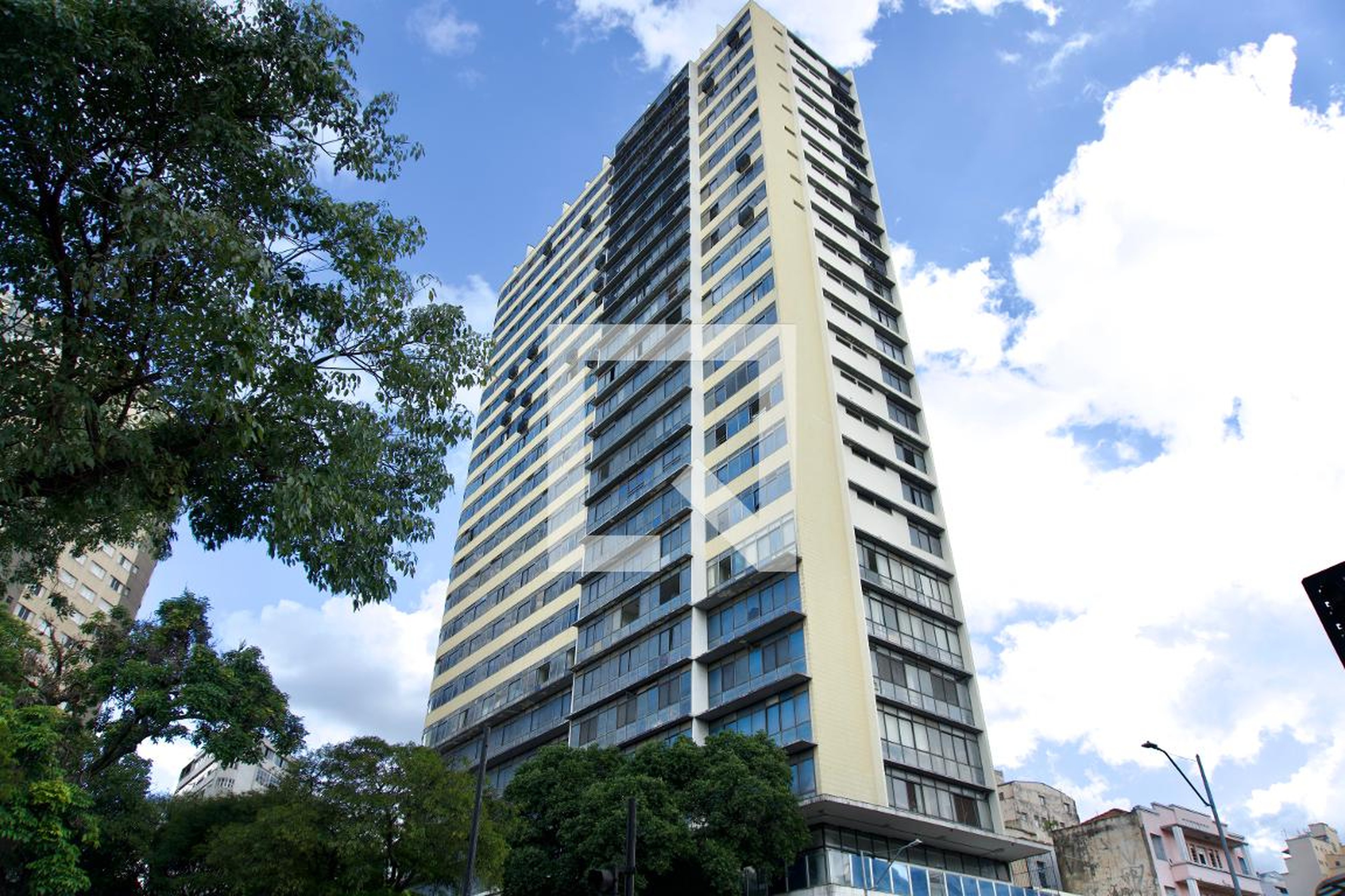 Fachada do Prédio Condomínio em Rua dos Caetés, 723