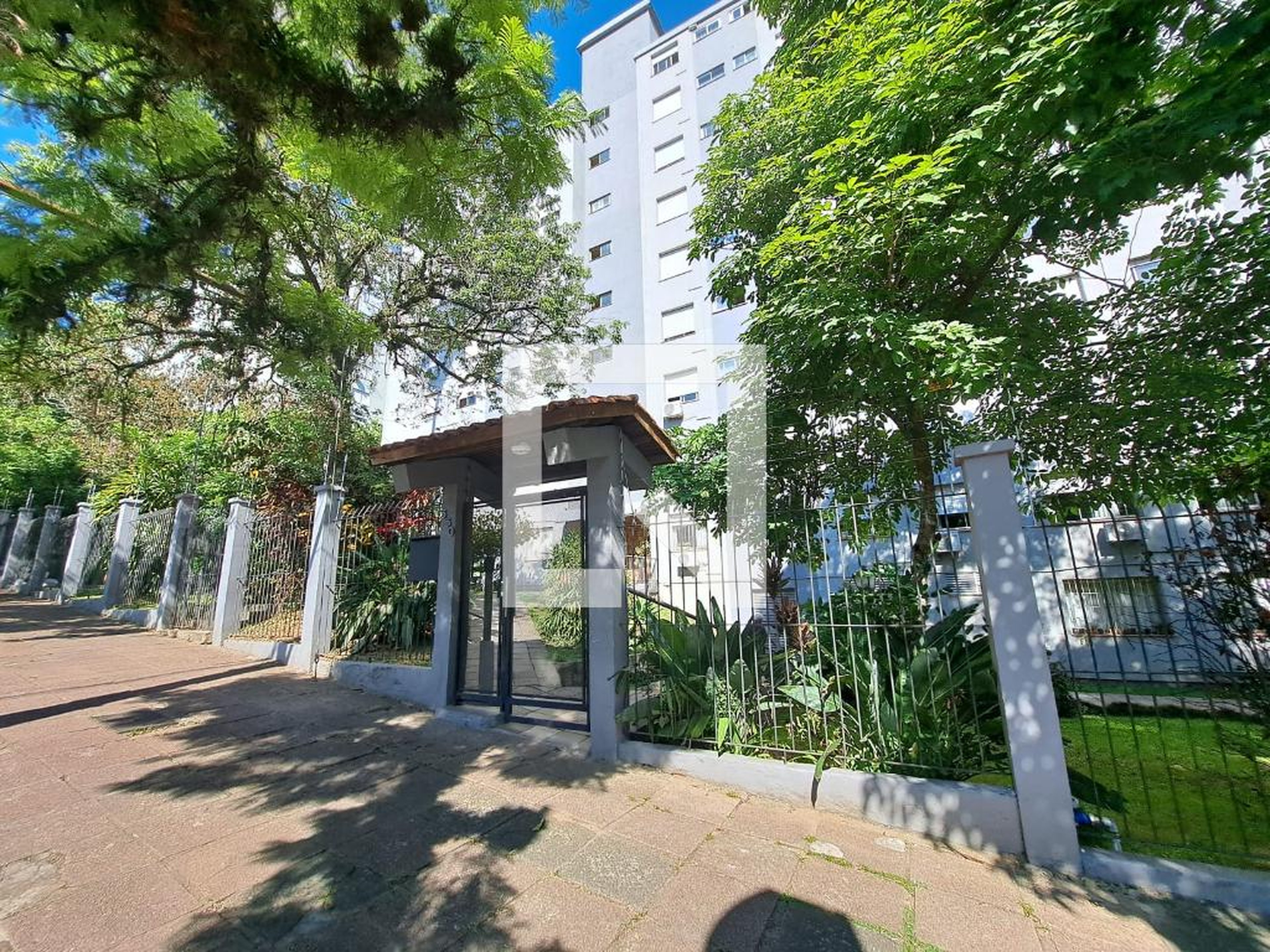 Fachada Condomínio Jacarandás IV