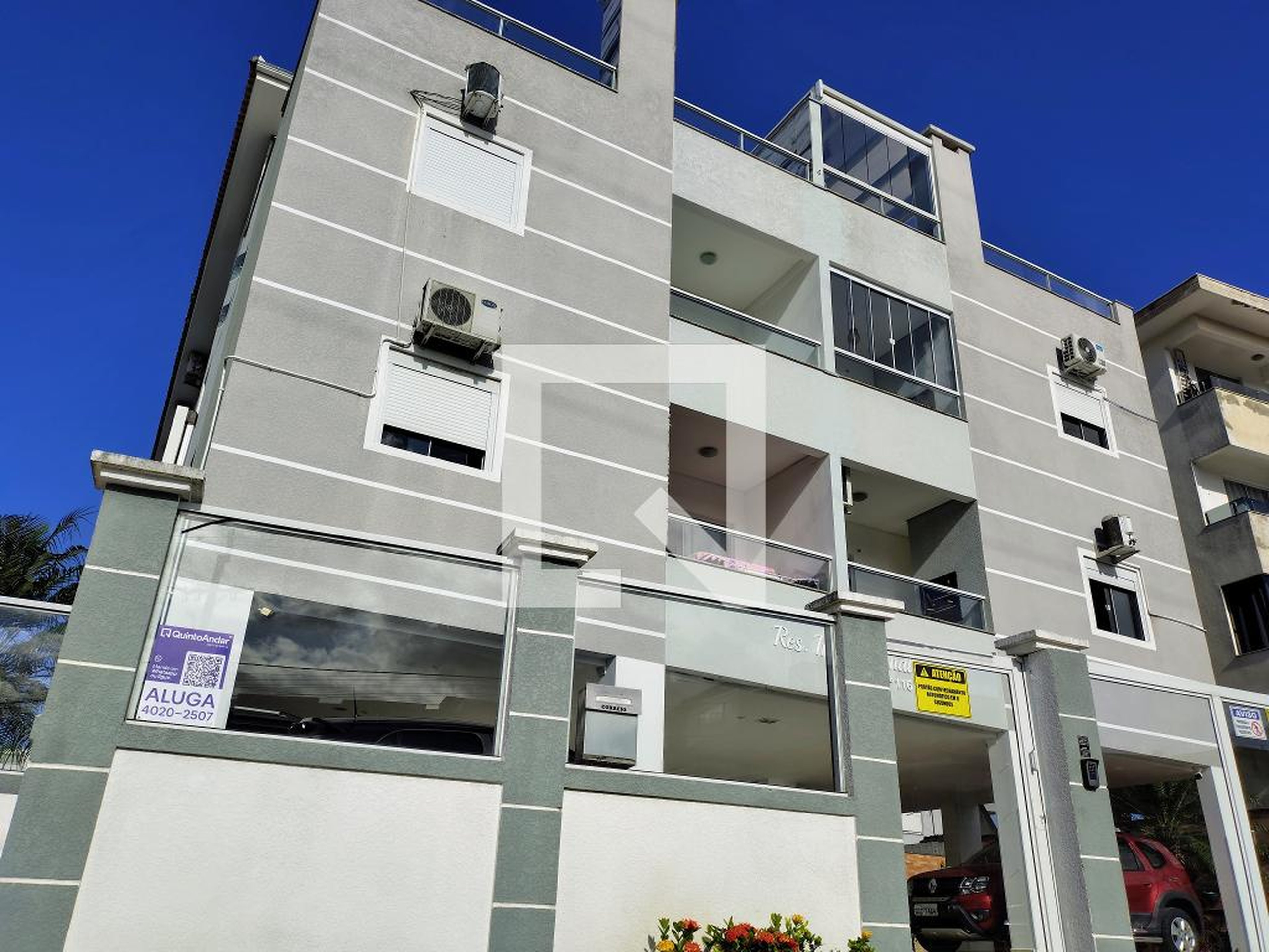 Fachada Residencial Internacional