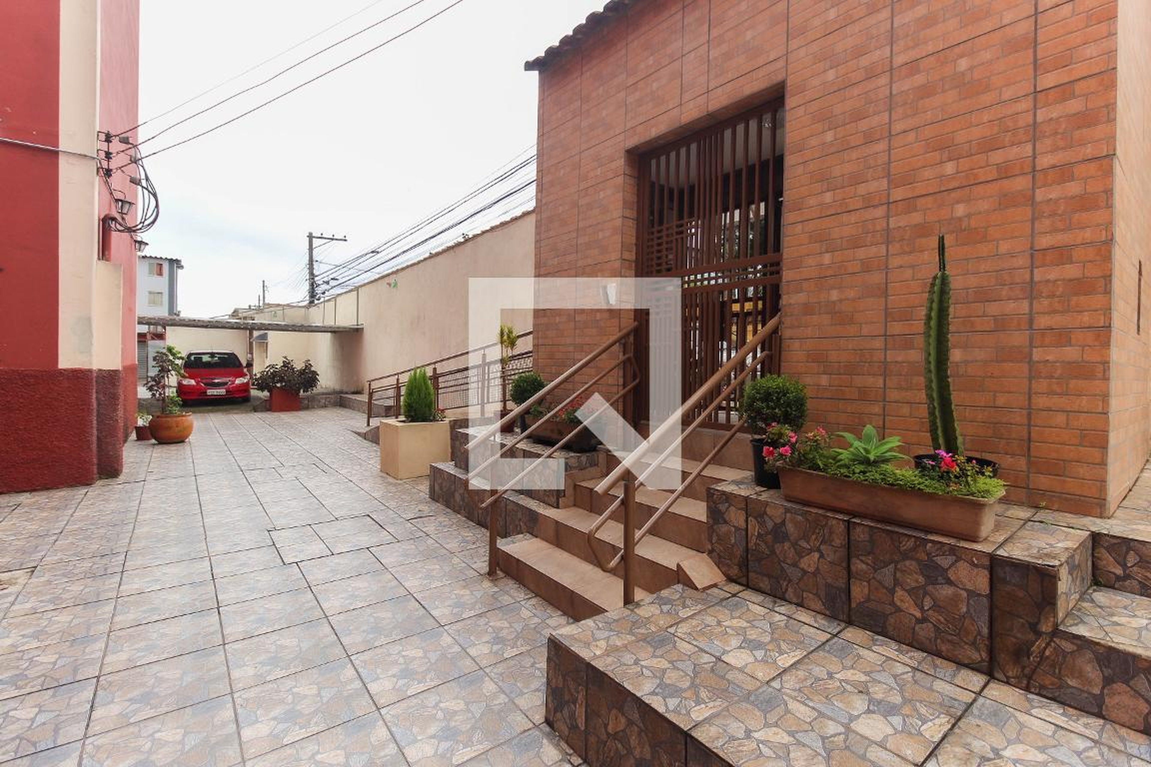 Entrada Condomínio em Rua Senador Nelson Carneiro, n°476