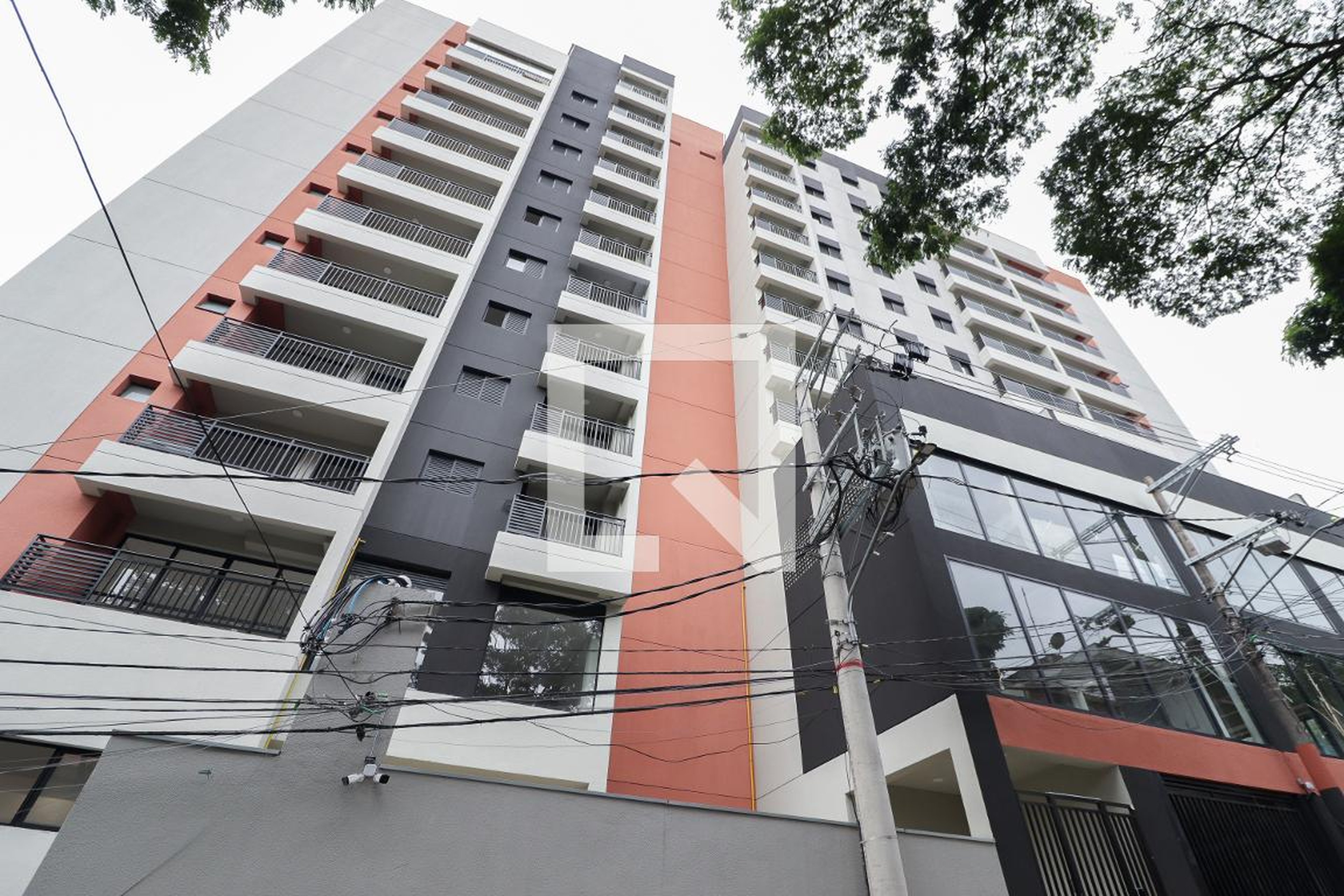 Fachada Condomínio em Avenida Água Fria, 1848