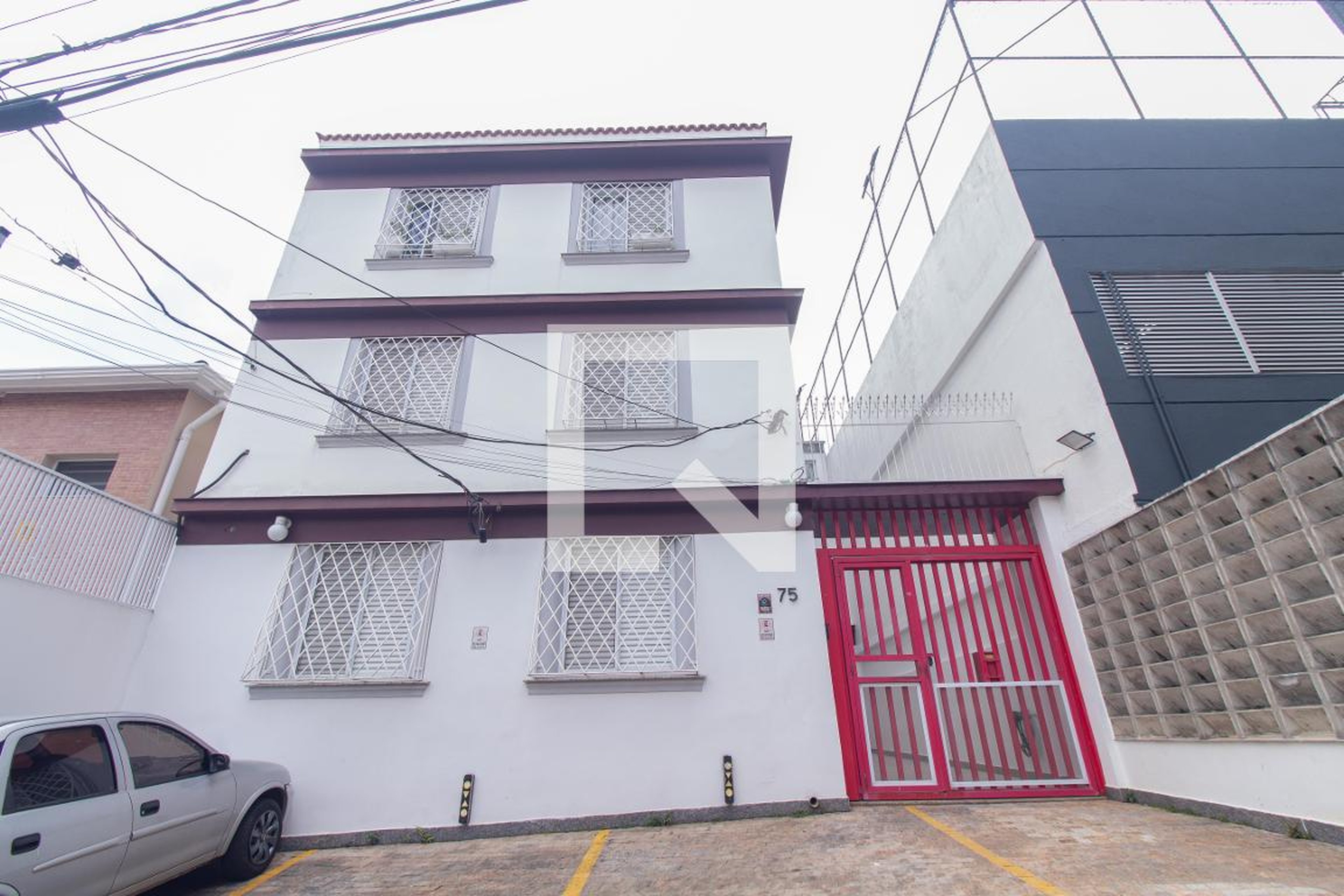 Fachada do Prédio Condomínio em Rua Botupuca, 75