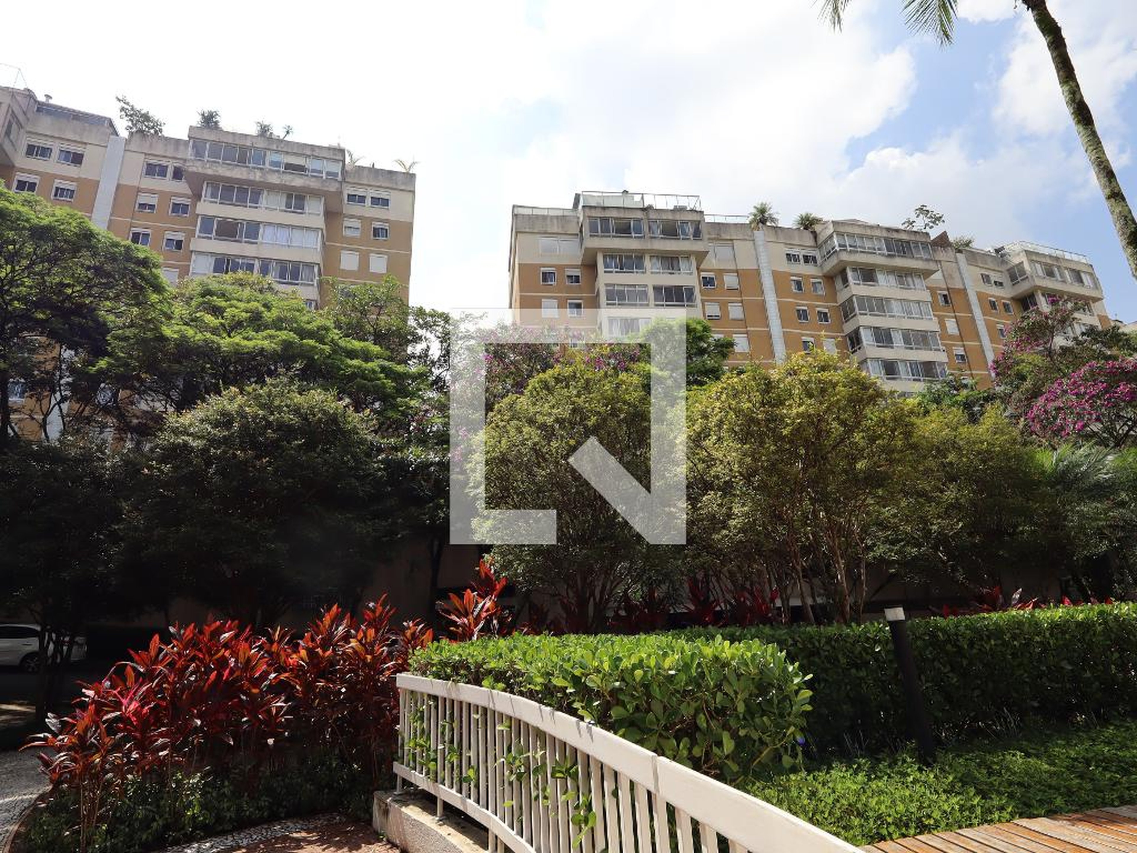 Fachada Condomínio Villa Amalfi