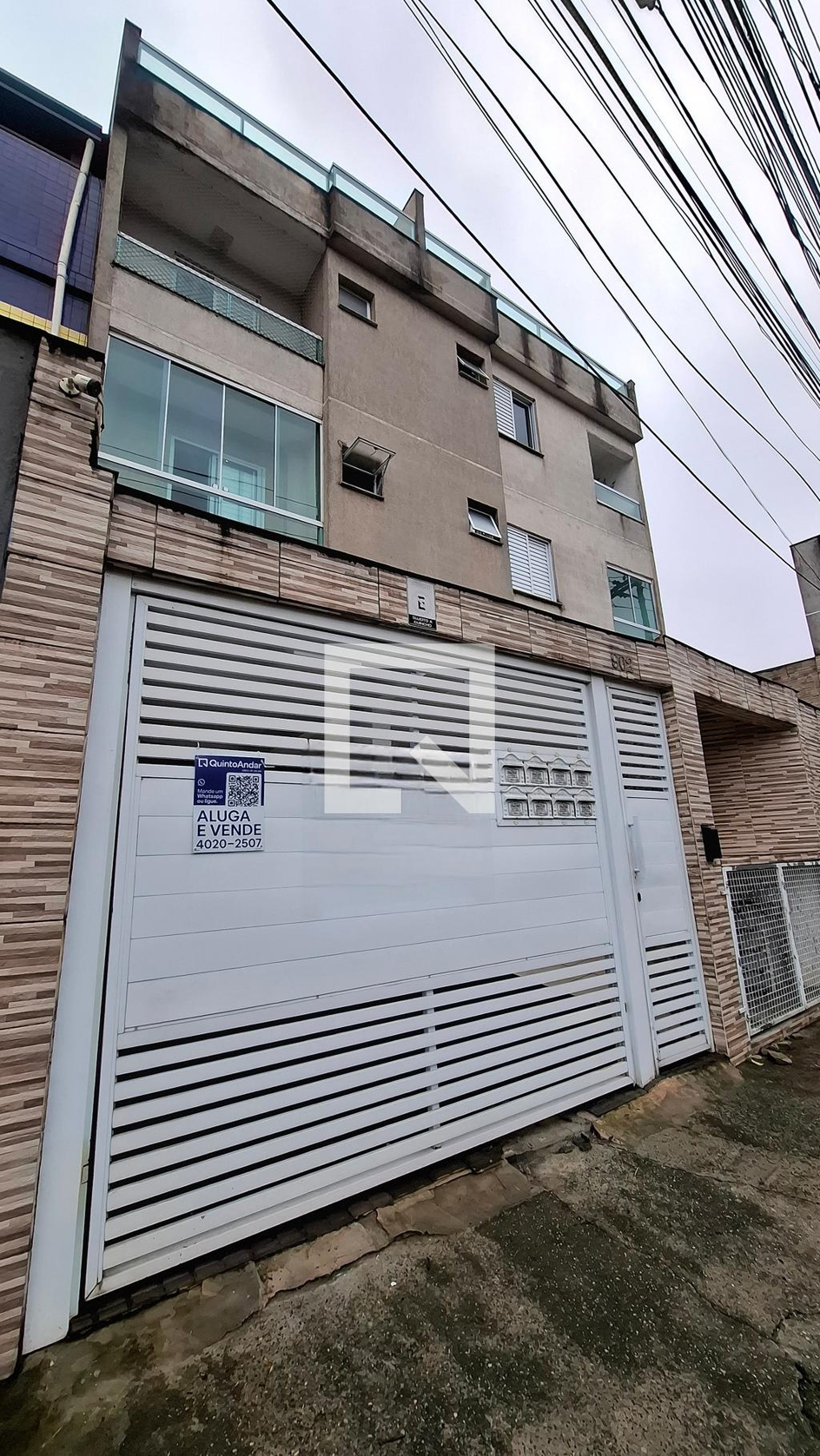 Fachada Condomínio em Rua Paulo Novais, 902