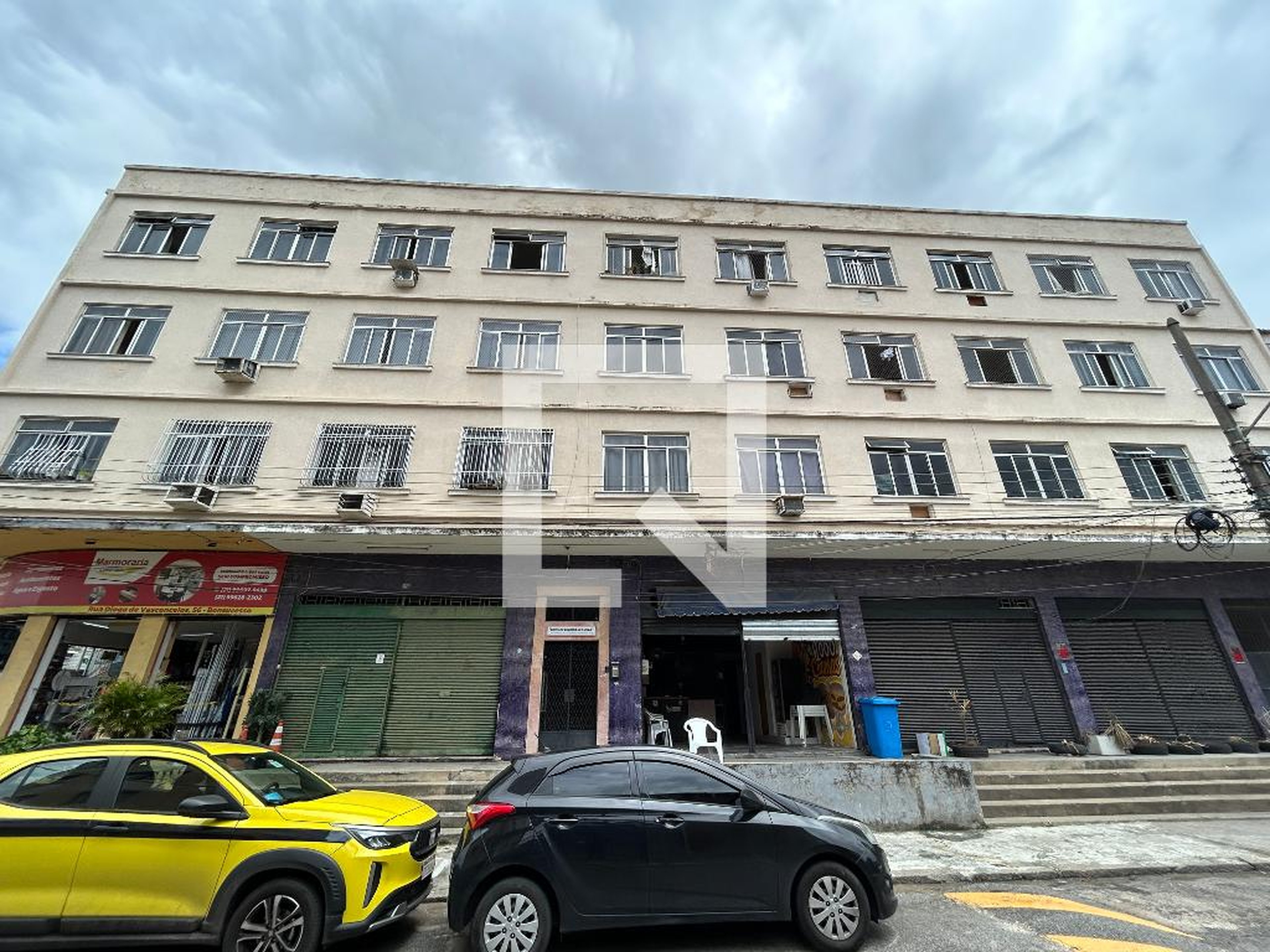 Fachada Condomínio em Rua Cambucá, 135