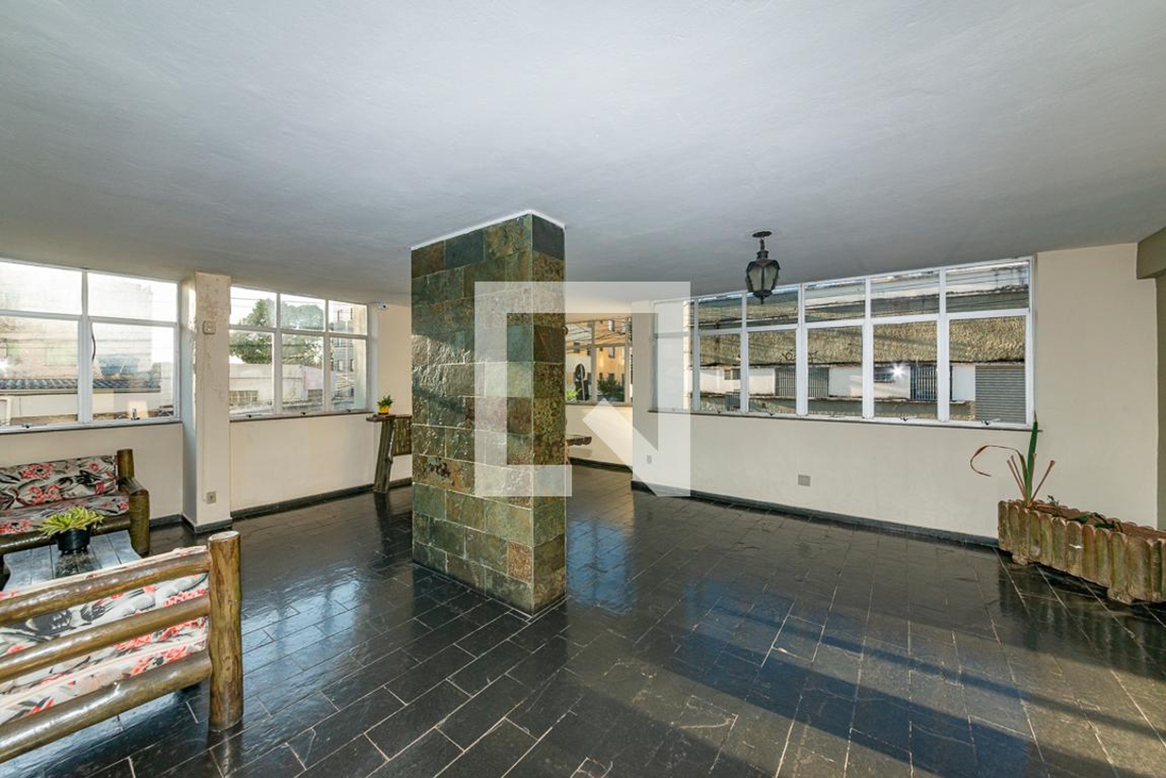 Hall de entrada - Edifício Ari Caldas