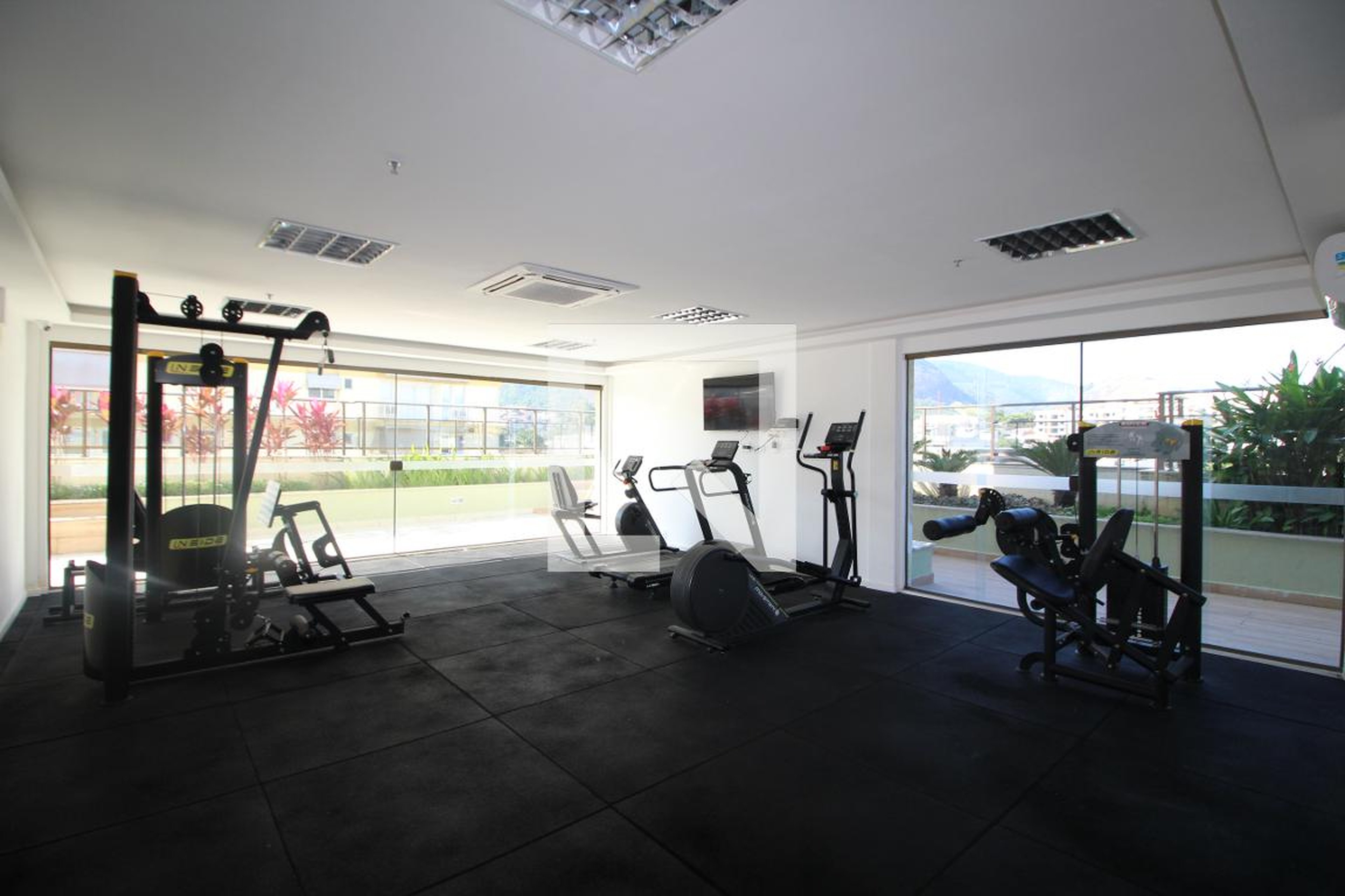 Academia - Genesis Apartments Business & Services