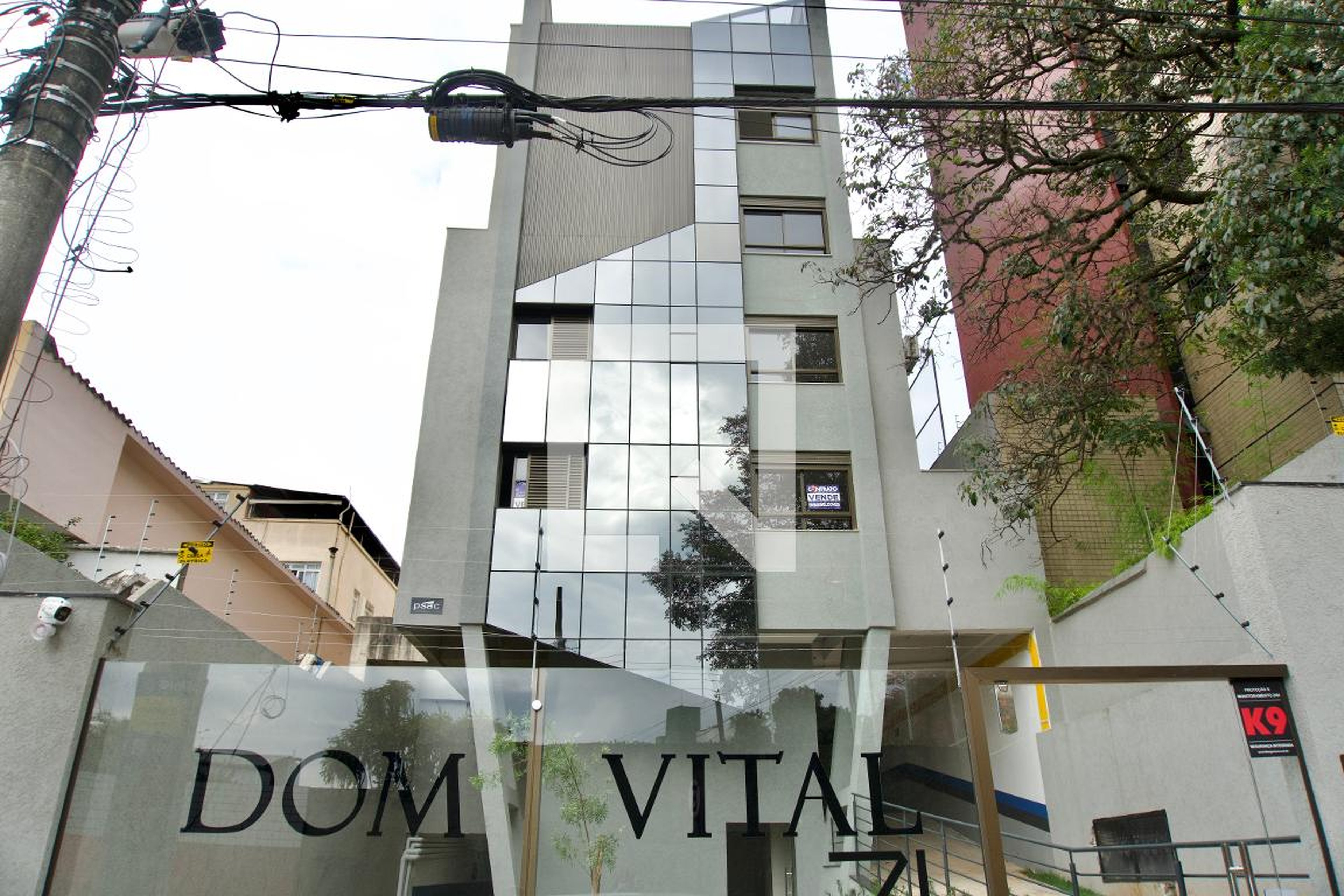 Fachada do Prédio Condomínio em Rua Dom Vital, 71