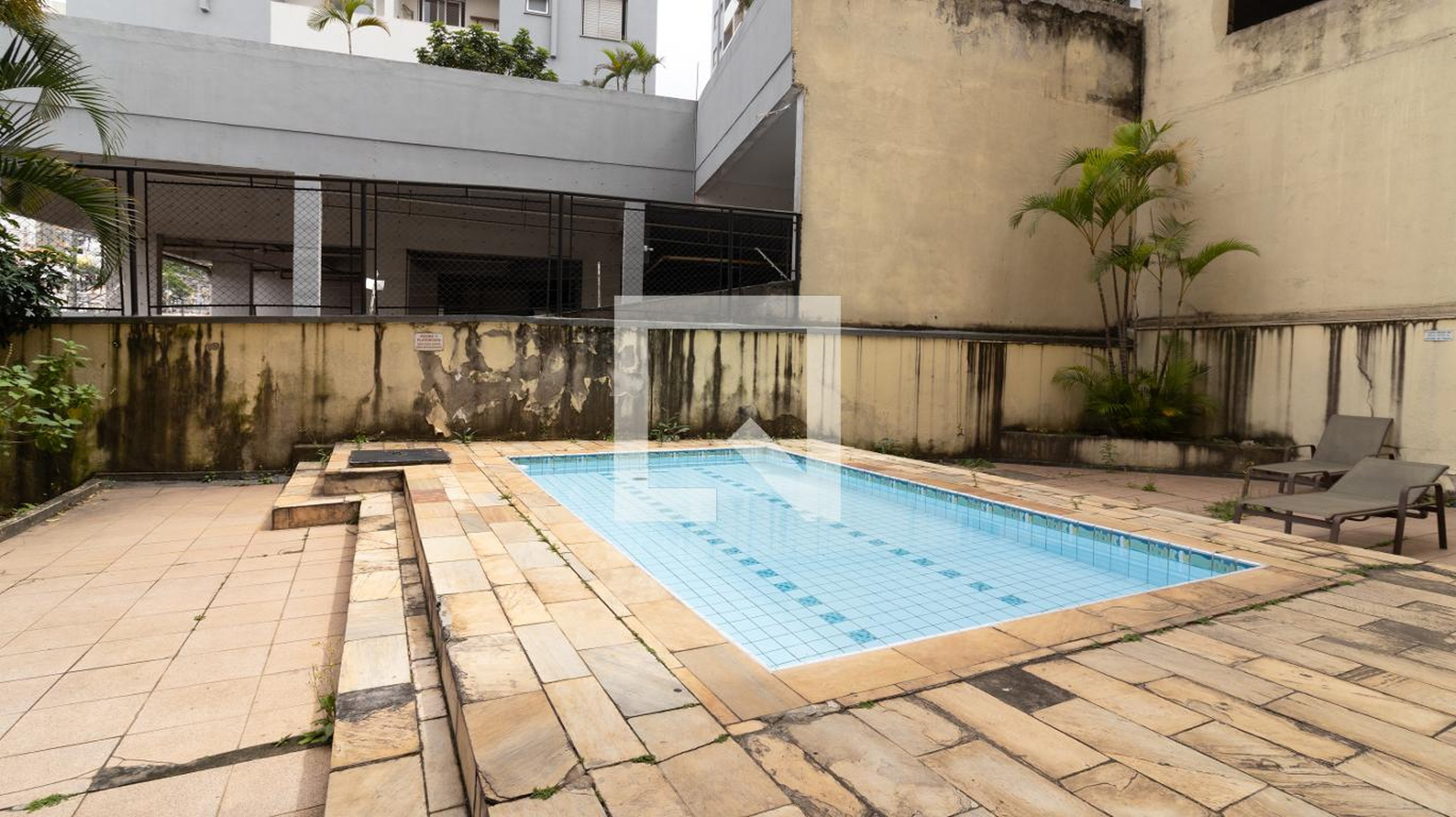 Piscina - Edifício Ouro Verde