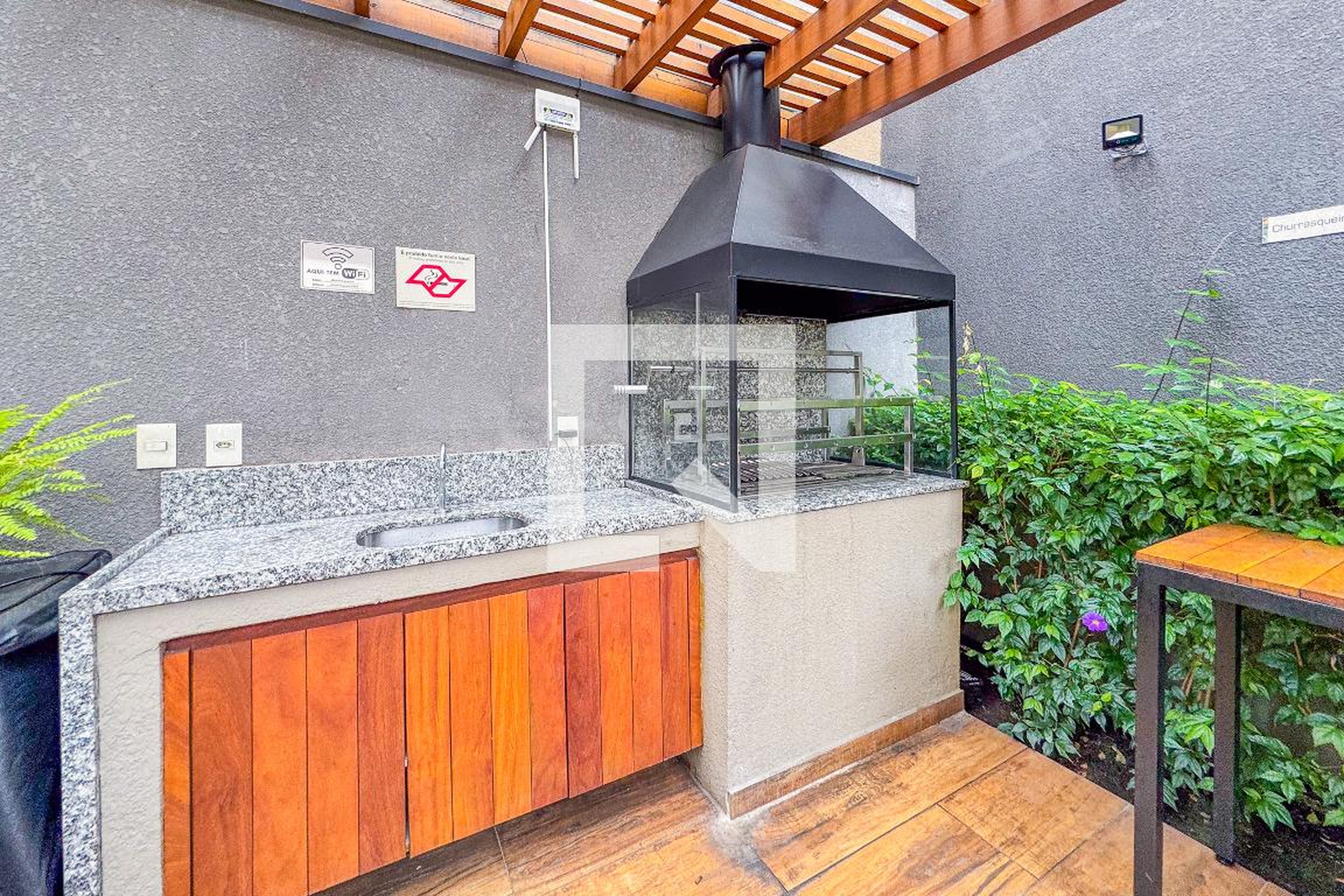 Churrasqueira - Mobi Liberdade