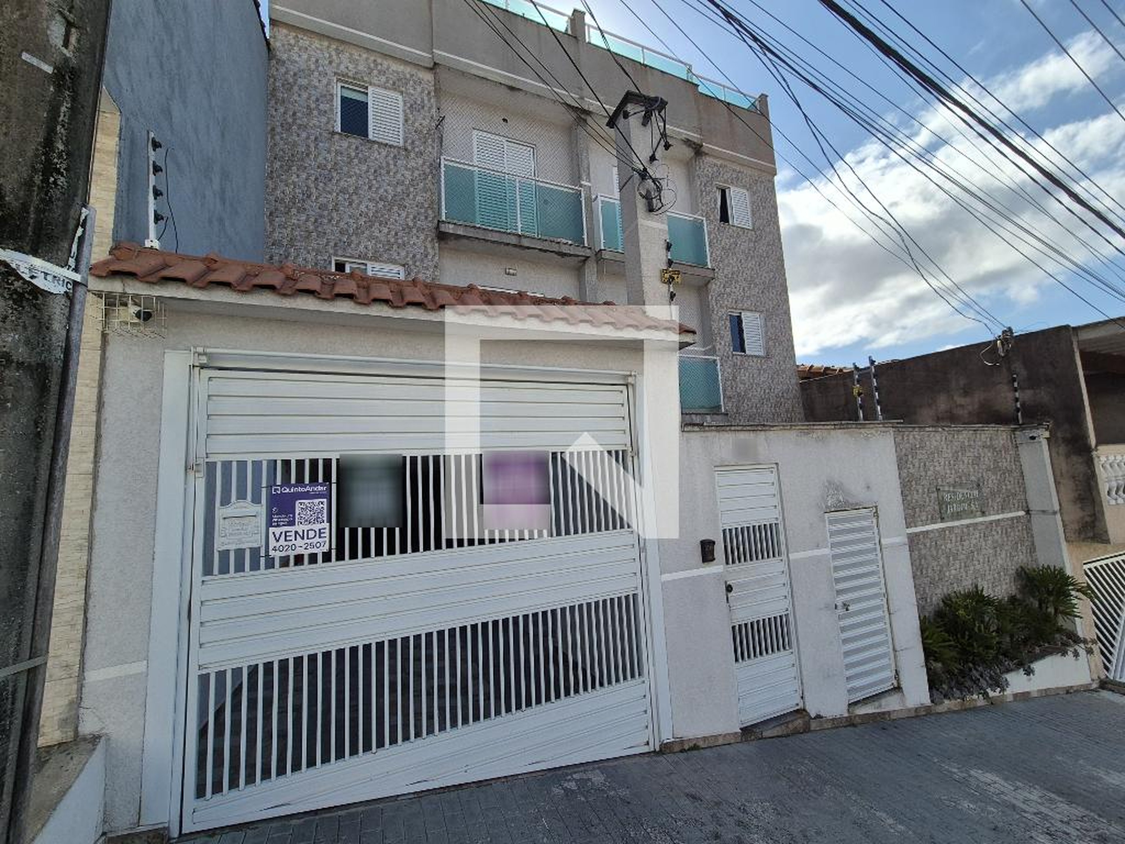 Fachada Condomínio em Rua Maria José, 76