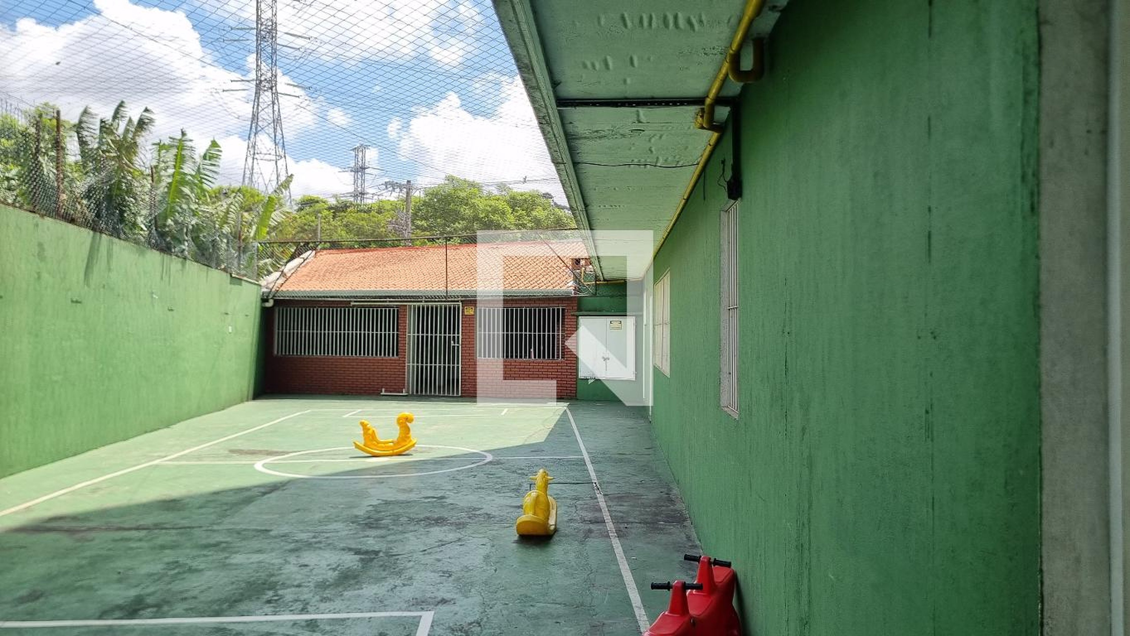 Quadra Esportiva - Edifício Laurita e Mari
