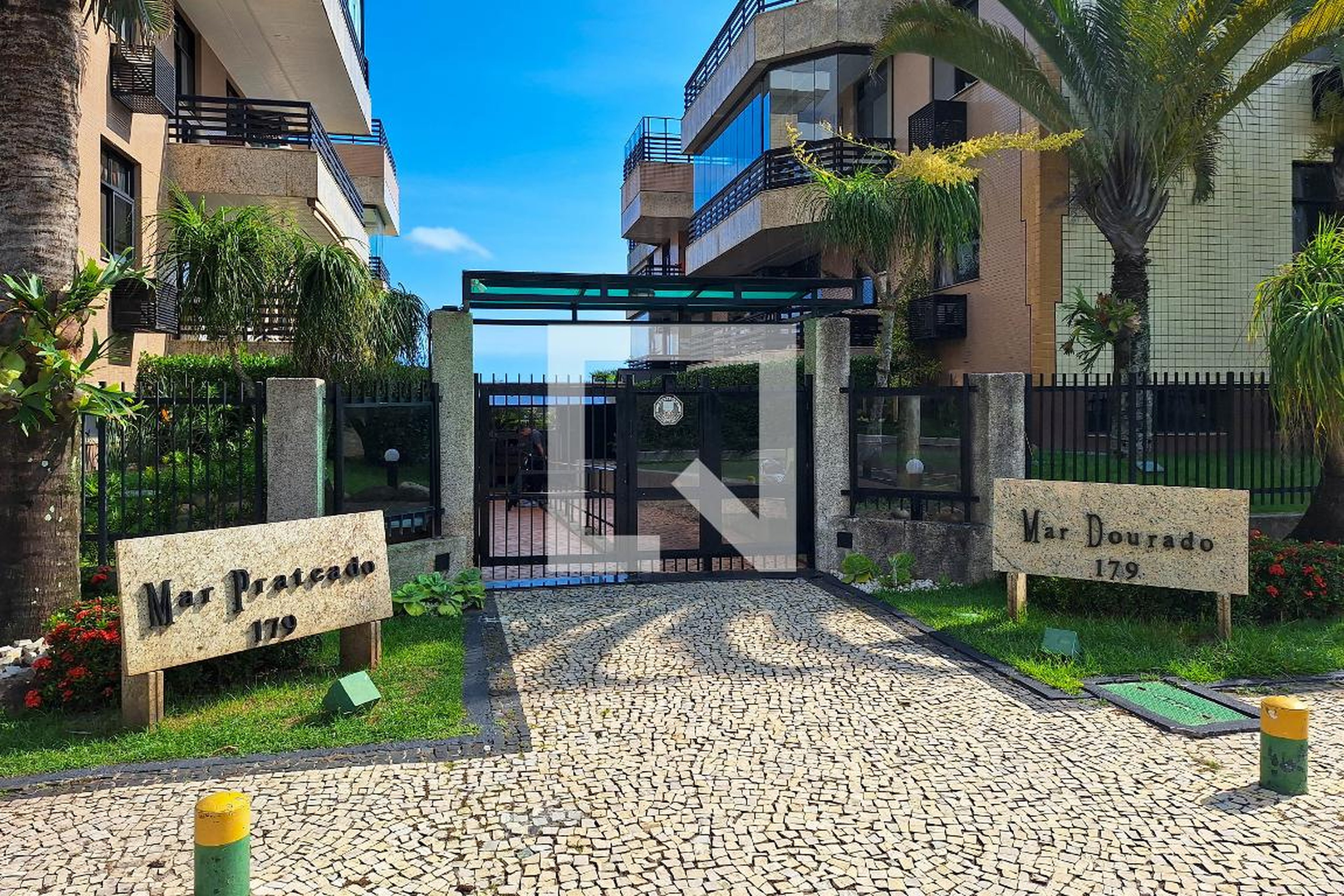 Fachada Condomínio Mar Azul