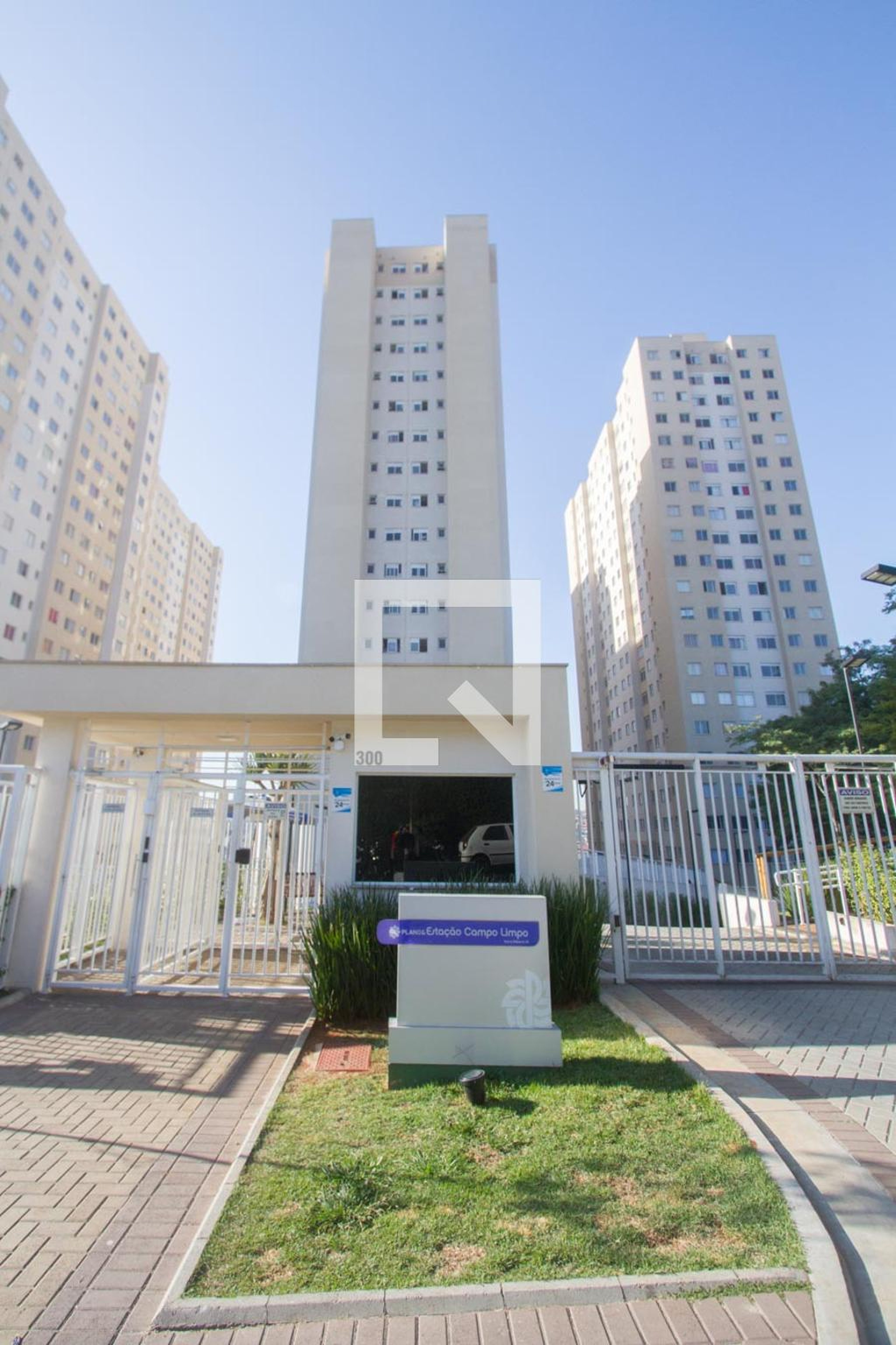 Fachada Condomínio Plano Estação Campo Limpo I