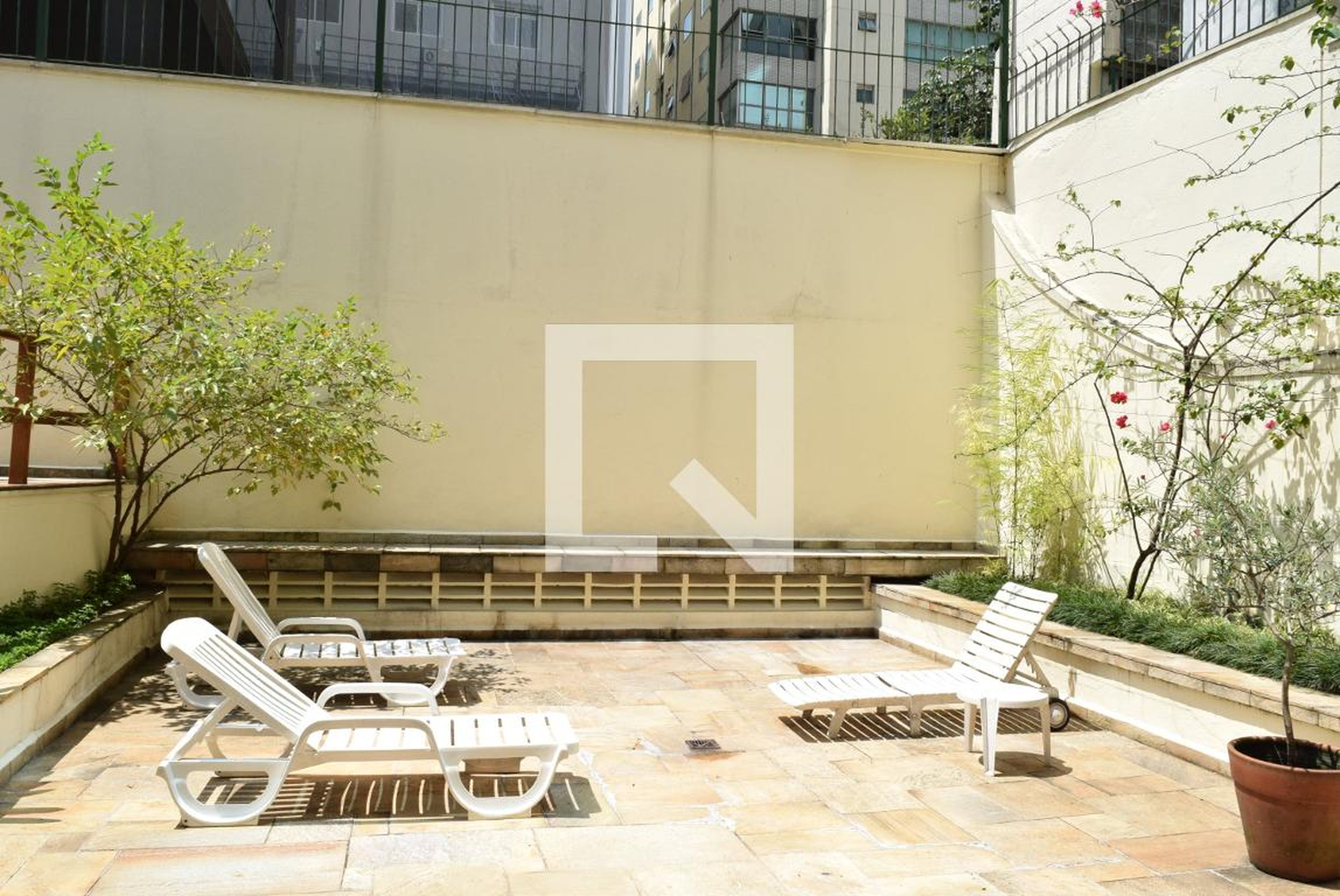 Piscina - Edifício Caioba