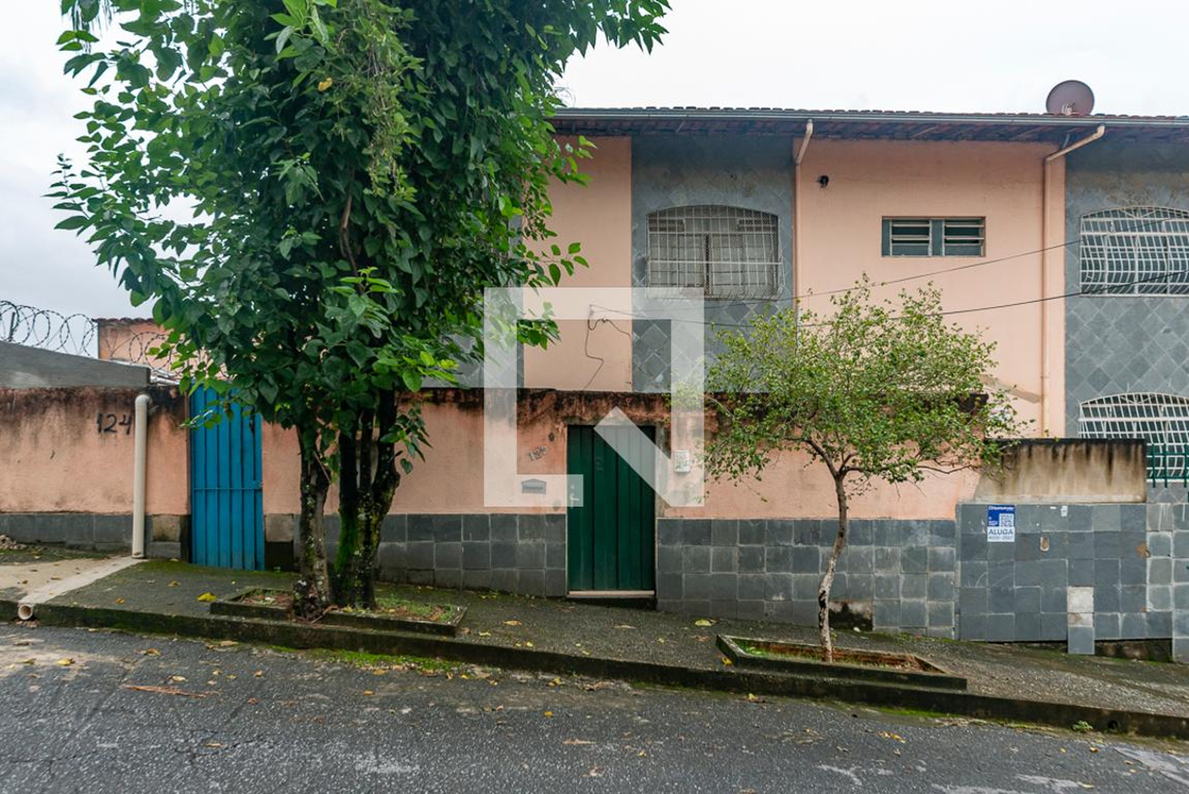 Fachada Condomínio em Rua Expedicionário Misael de Freitas, 120