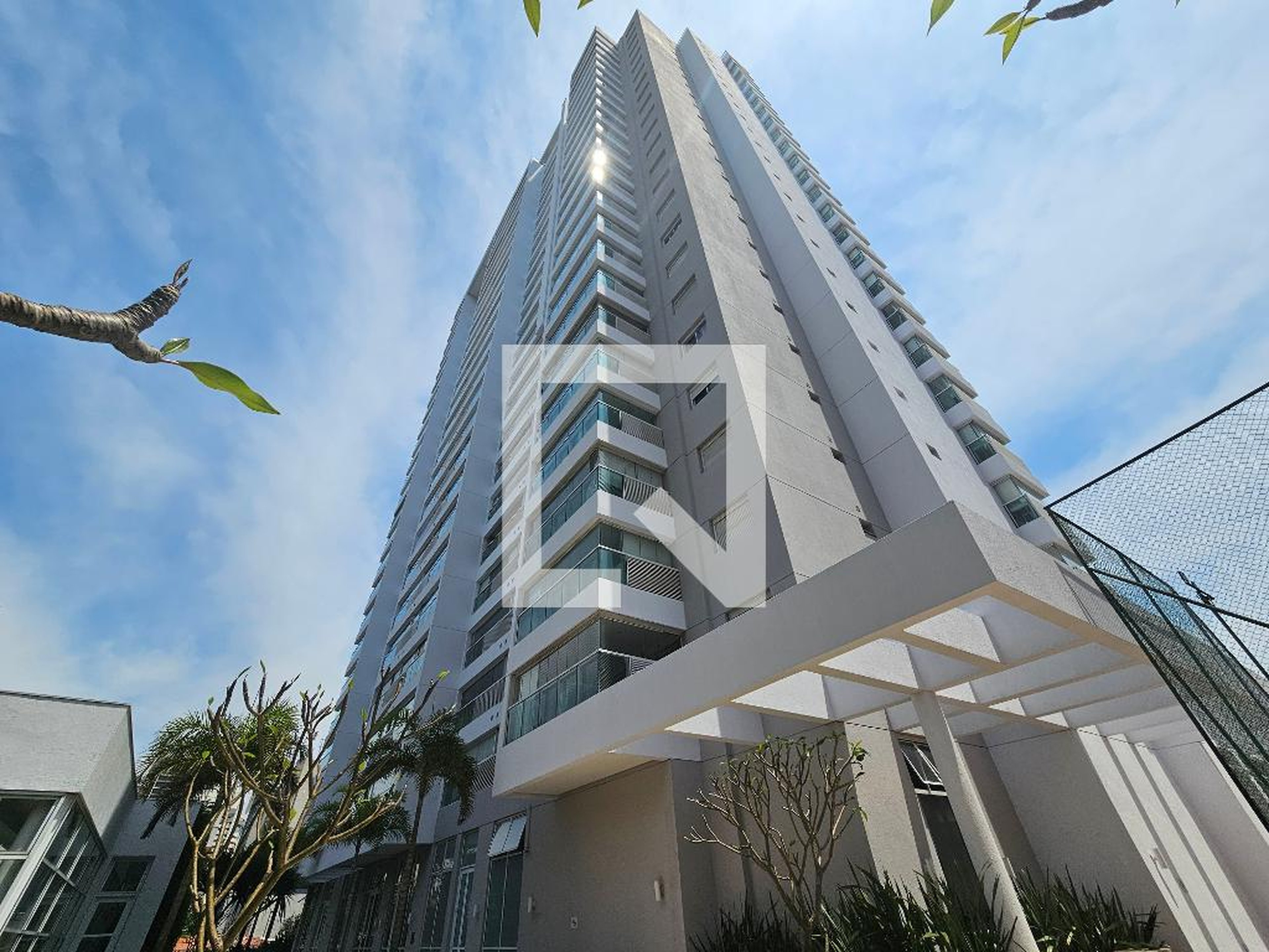 Fachada do Prédio Condomínio Cosmopolitan High Garden