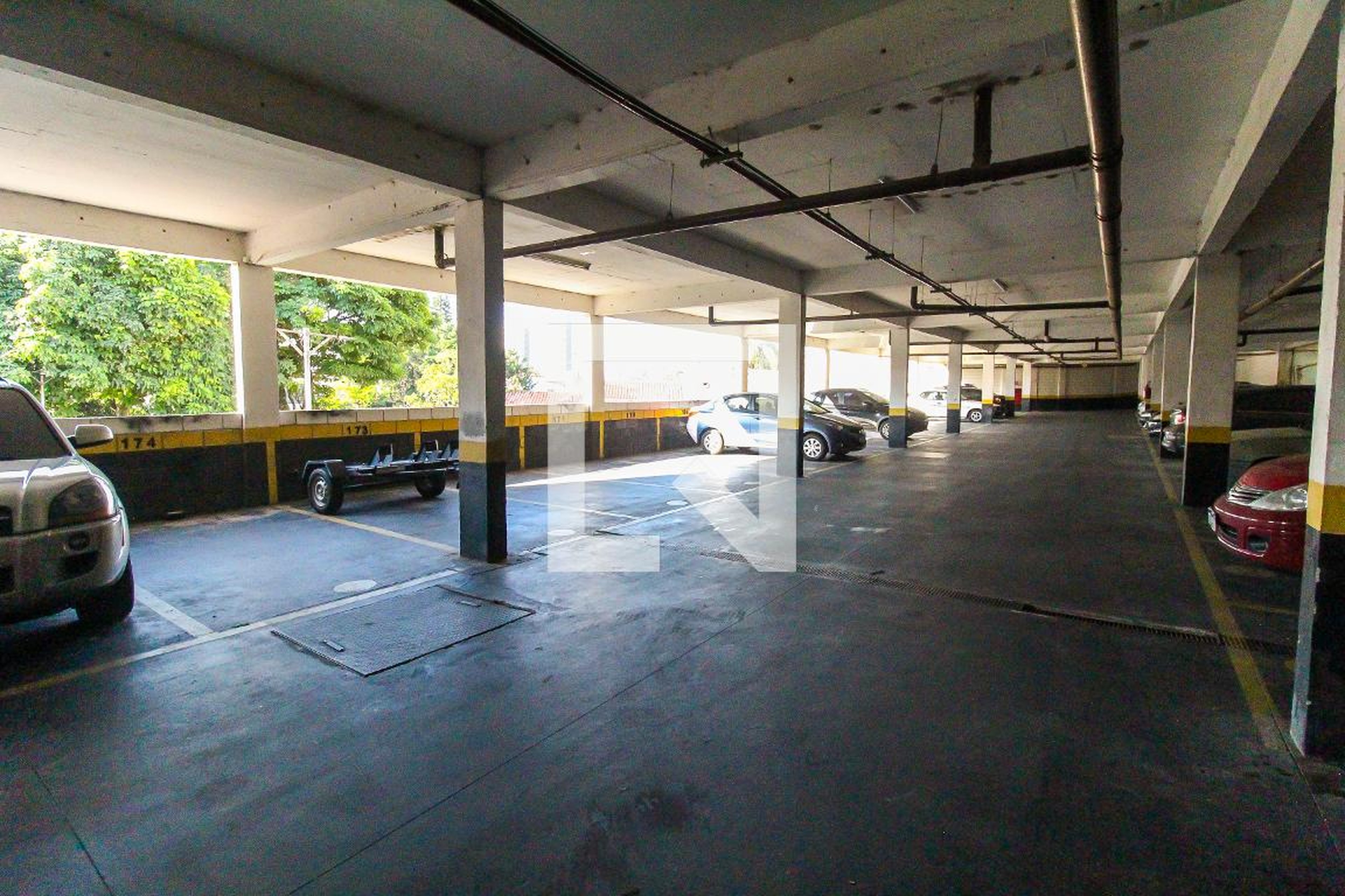 Estacionamento - Residencial Portal Serra