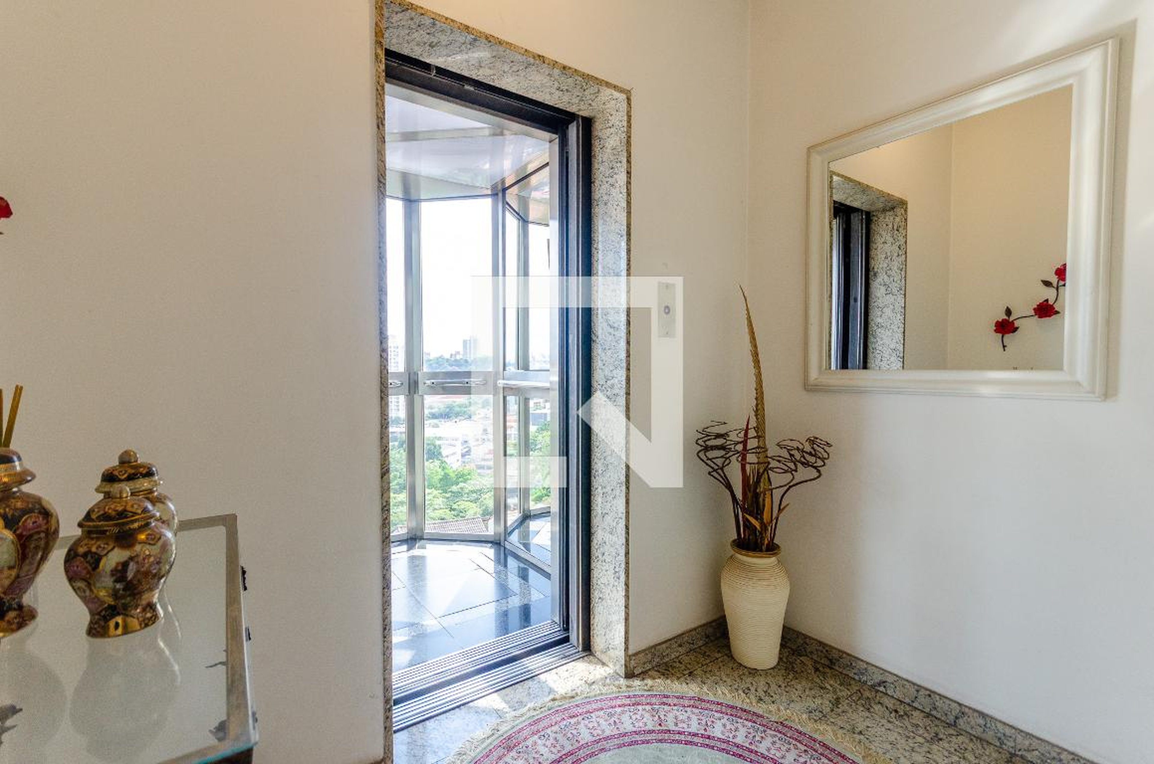 Elevador - Edifício Top Montain