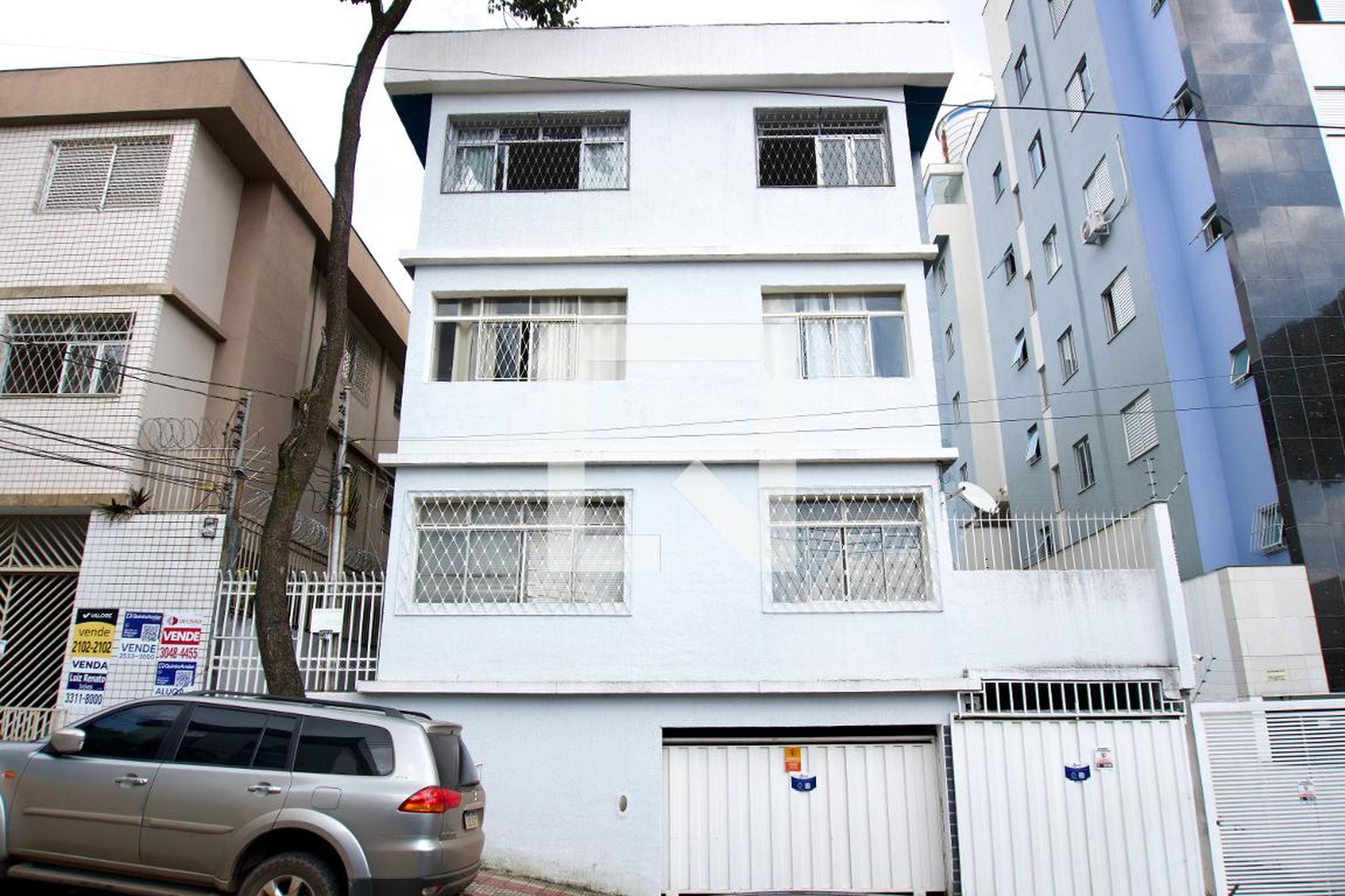 Fachada do Prédio Condomínio em Rua Antônio Dias, 237