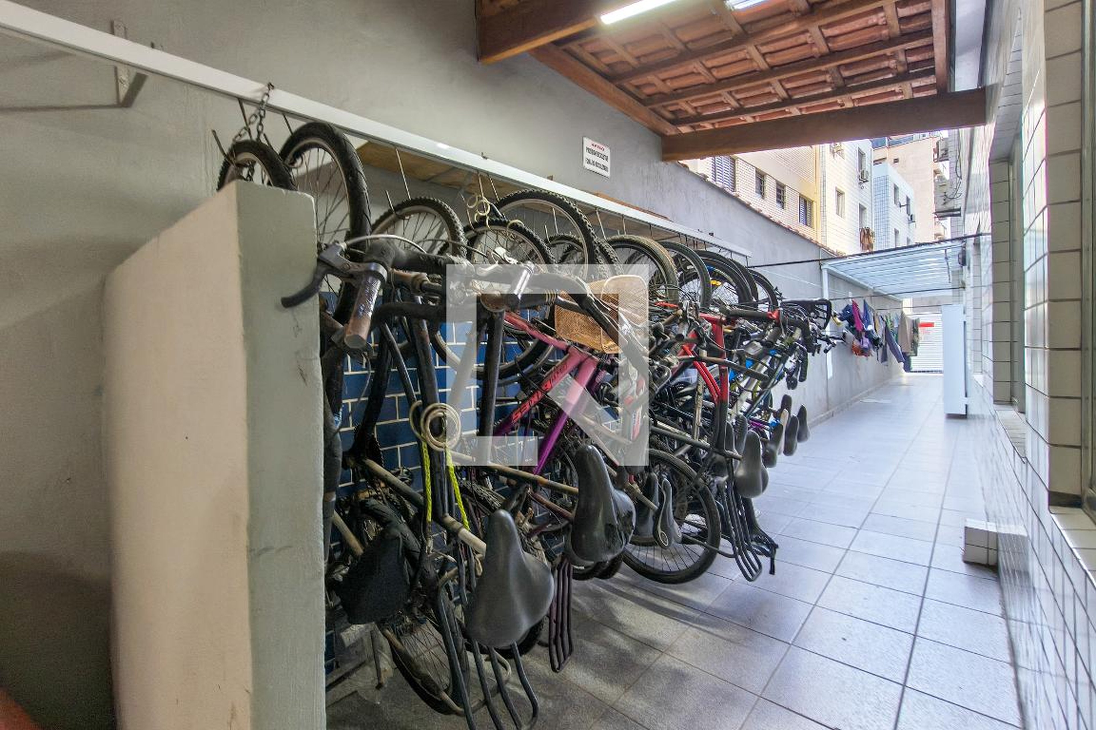 Bicicletario - Everest